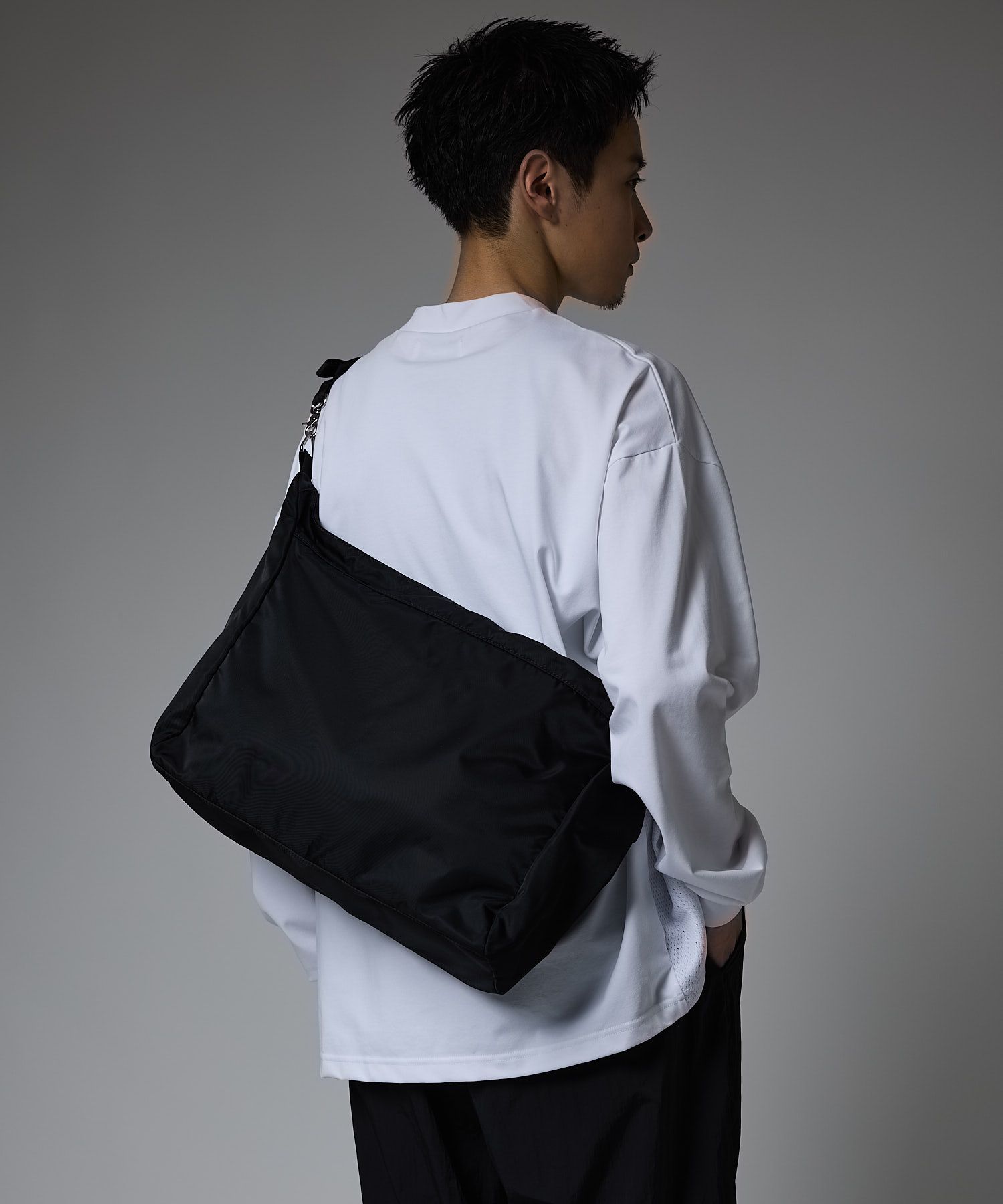 POUCH SHOULDER BAG / ポーチ ショルダーバッグ / ブラック / MTM-BG-0177-23-C