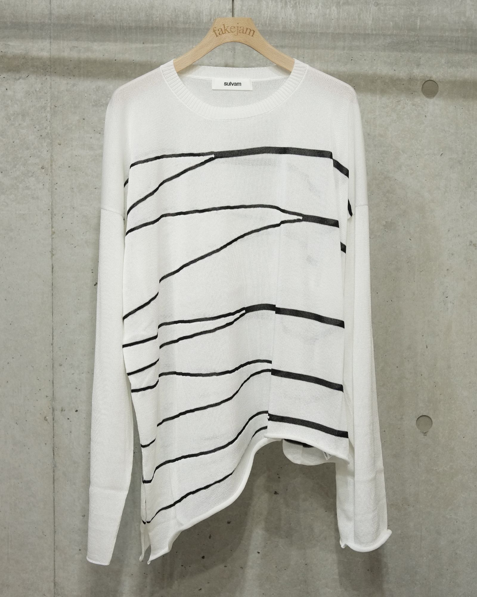 Asymmetry border knit