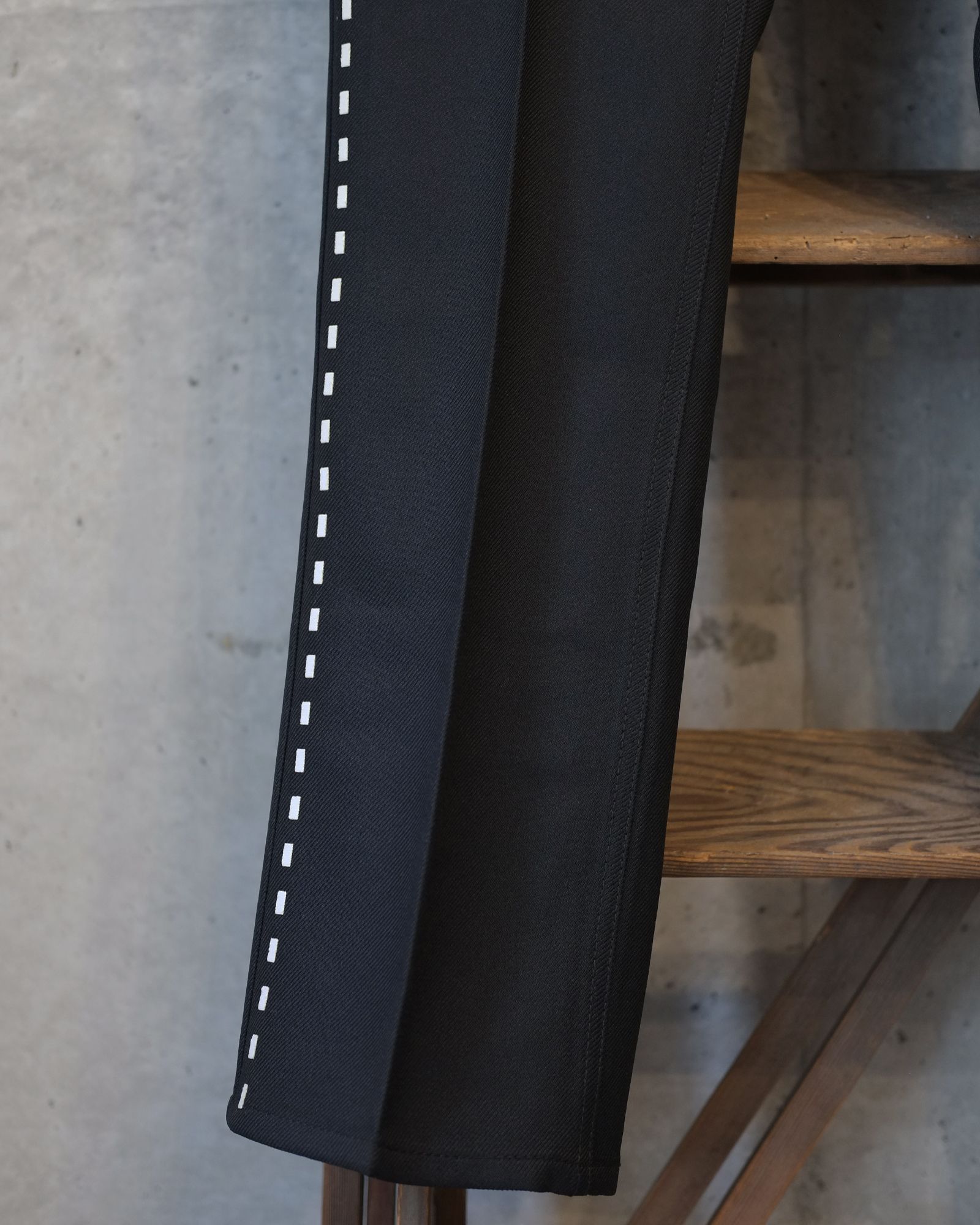 【定番デザイン】Laser Stitch Wrancher Pants / デニム / 細身シルエット / メンズ