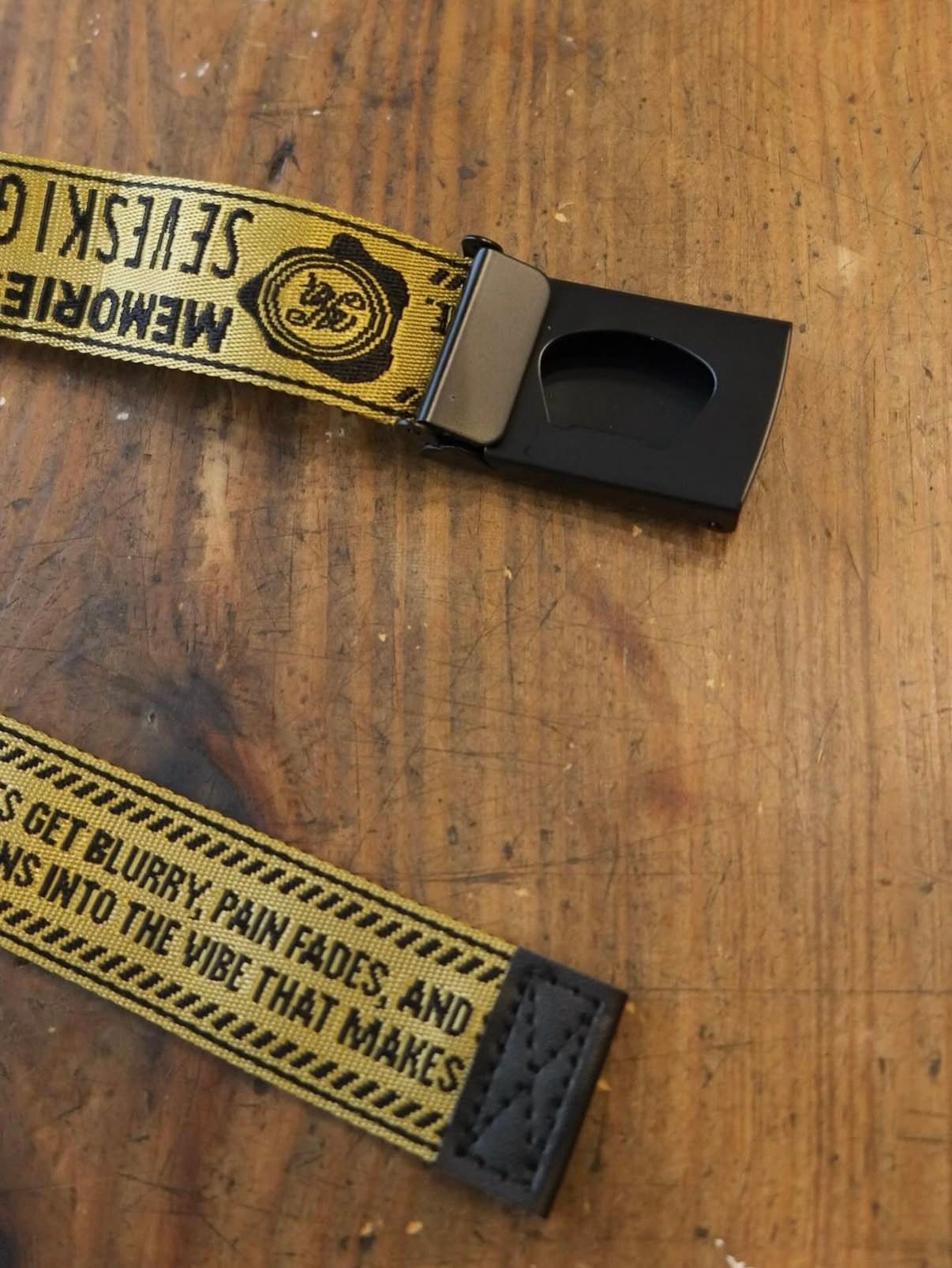 MEMORIES KEEP OUT Belt