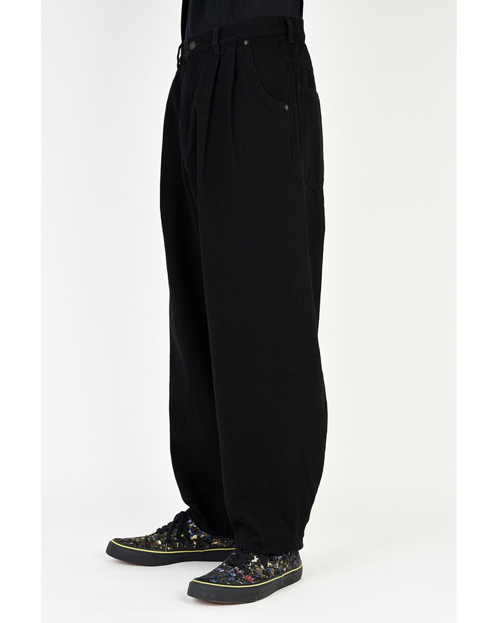 品多く ラッド ミュージシャン 2TUCK WIDE PANTS ワイドパンツ 黒 - パンツ