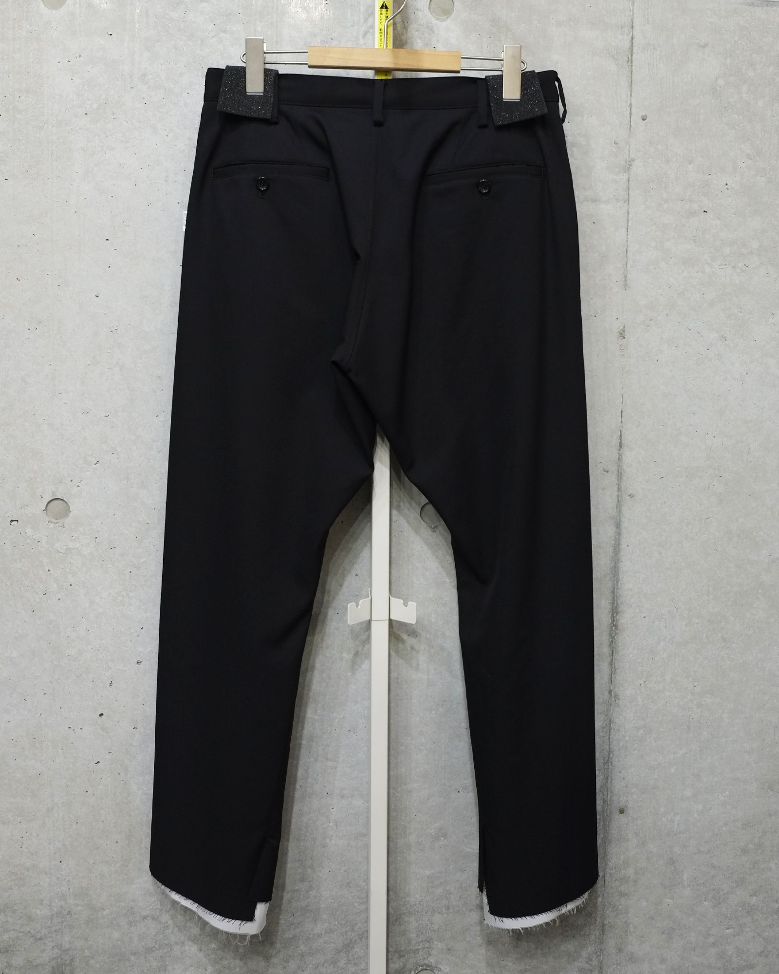 sulvam - Gabardine classic slim pants | fakejam