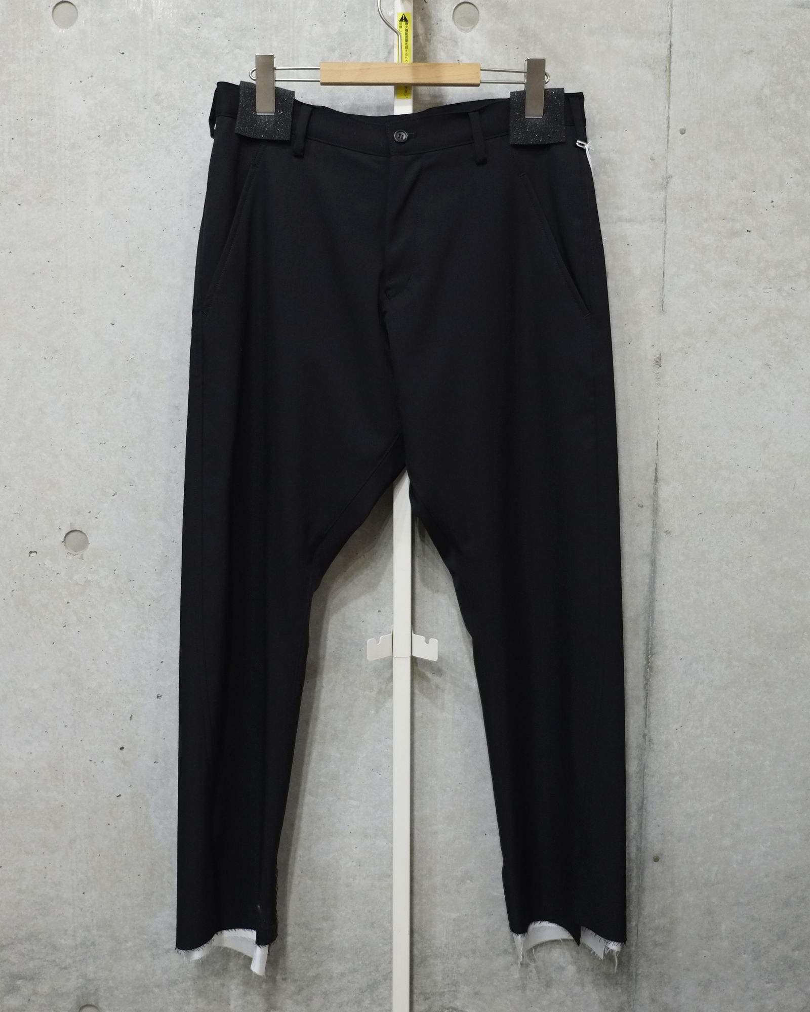 sulvam - Gabardine classic slim pants | fakejam