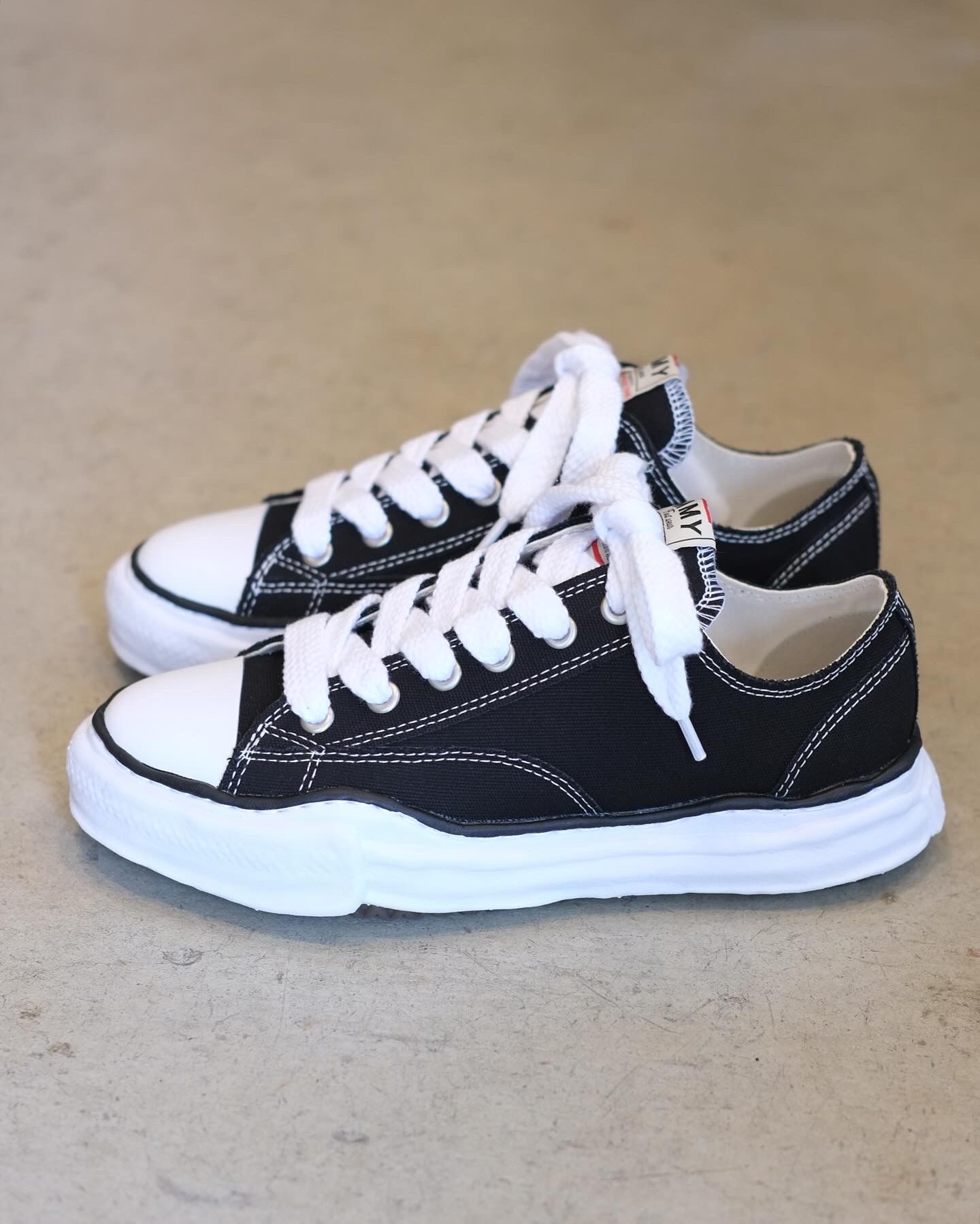 "PETERSON" OG Sole Canvas Low-top Sneaker