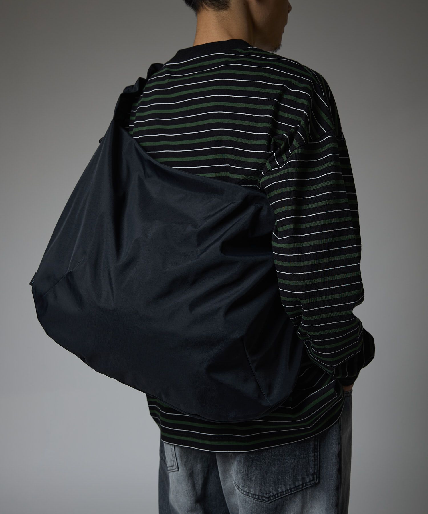 GATHER MESSENGER BAG / ギャザー メッセンジャーバッグ / ブラック /  MTM-BG-0372-26-A