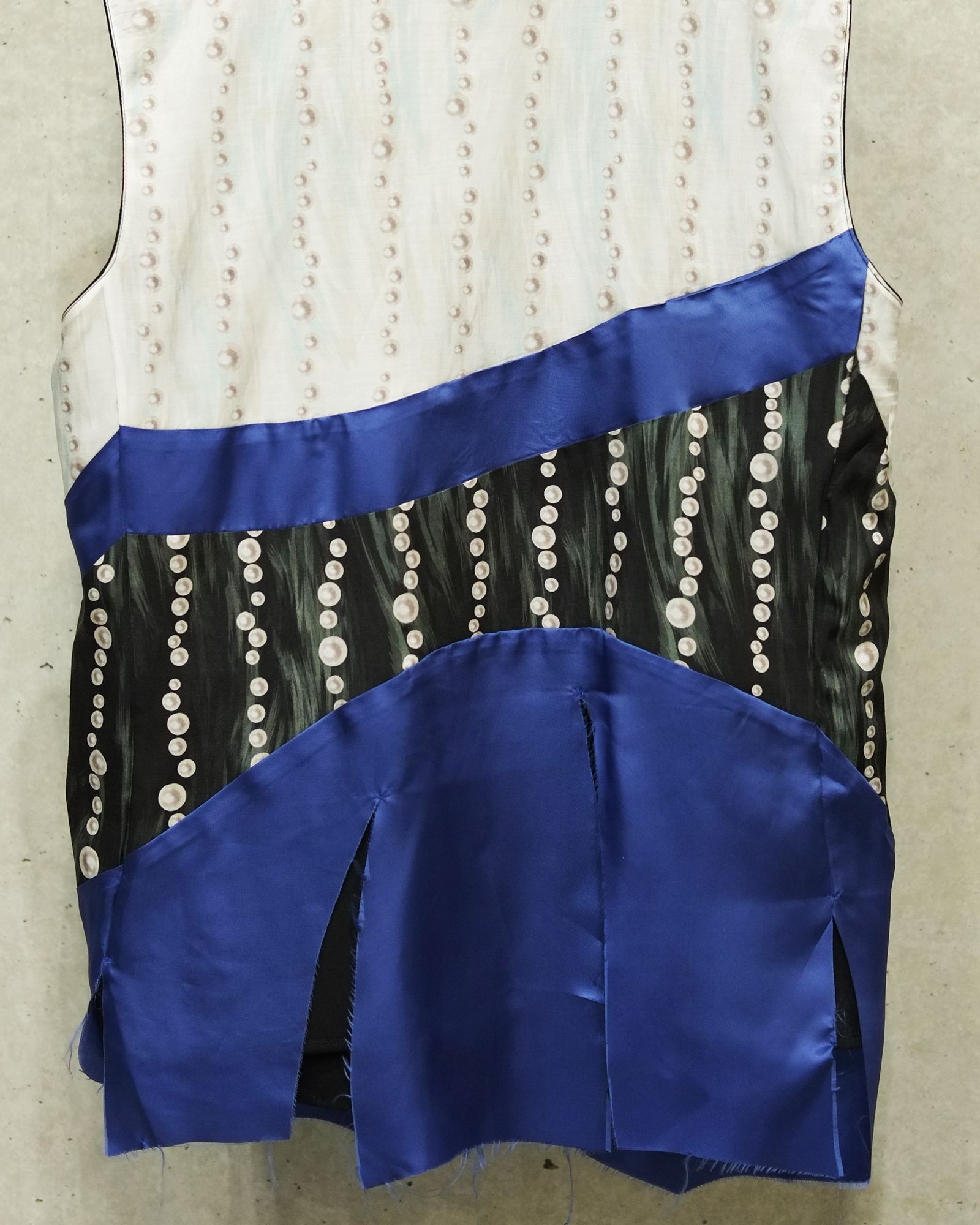 No sleeve vest