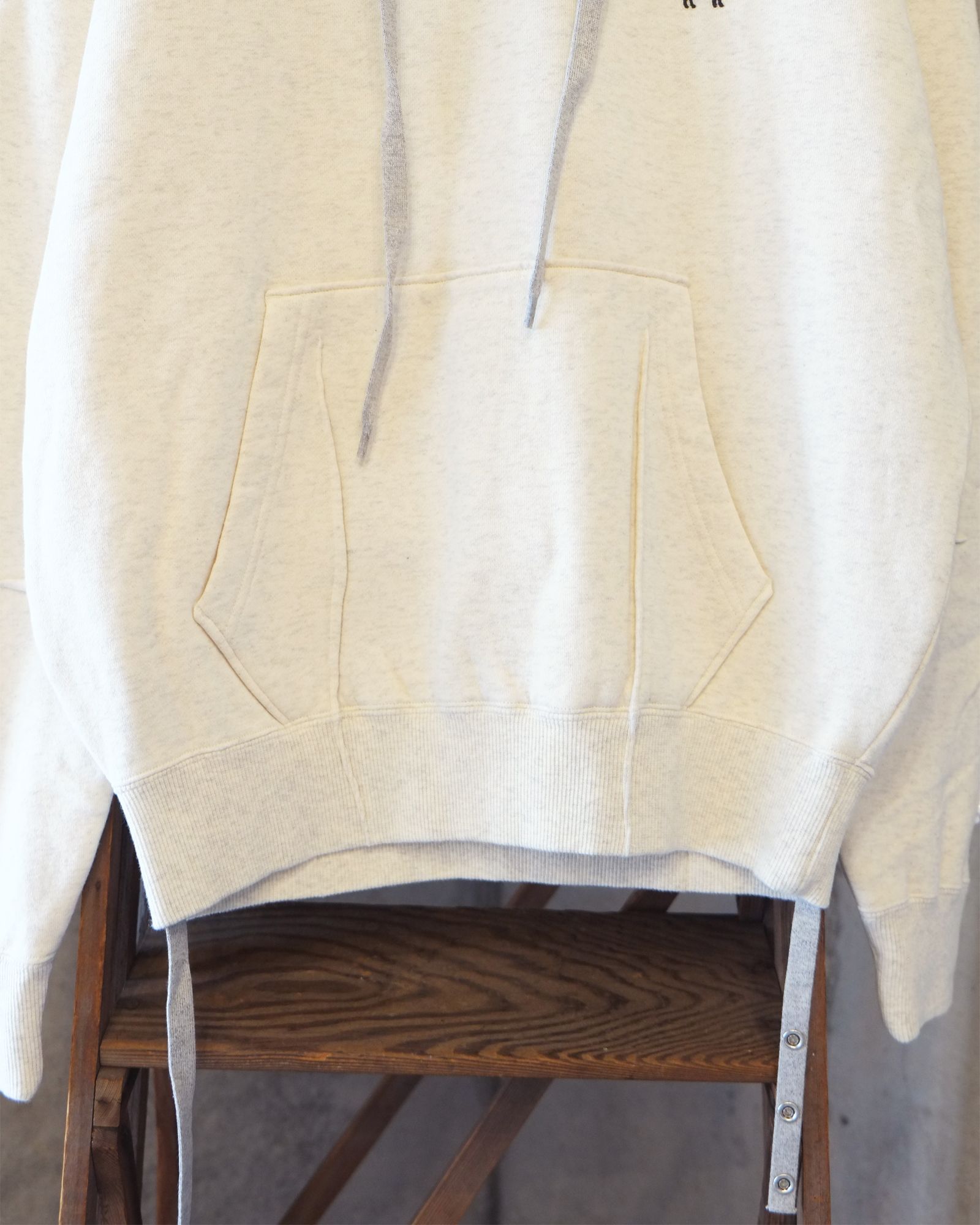 Slumber of the Lambs Half-Zip Hoodie / ハーフジップ パーカー / ホワイト / SW-SV-NRA-1002