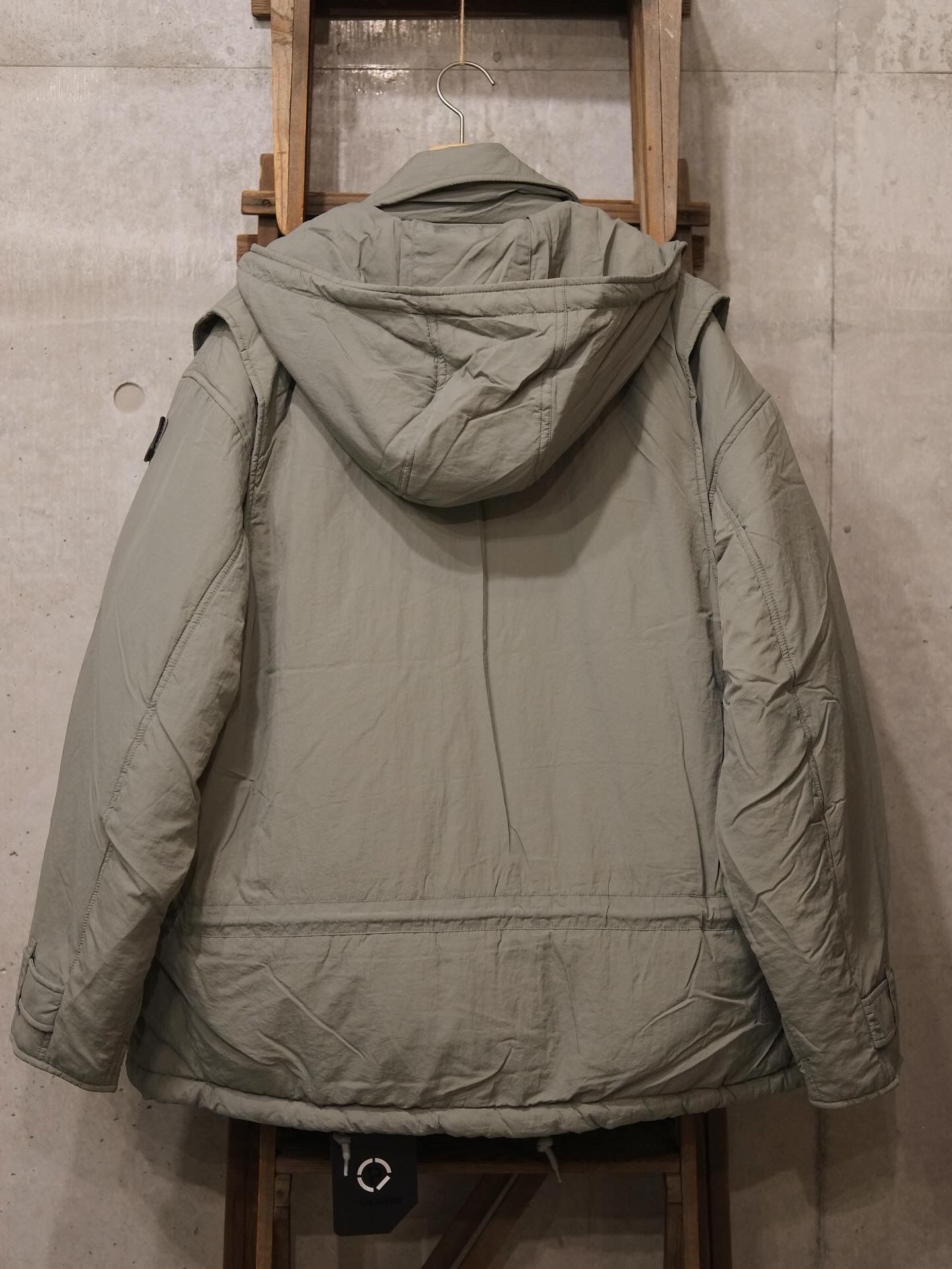 Double Cushy Hooded Jacket