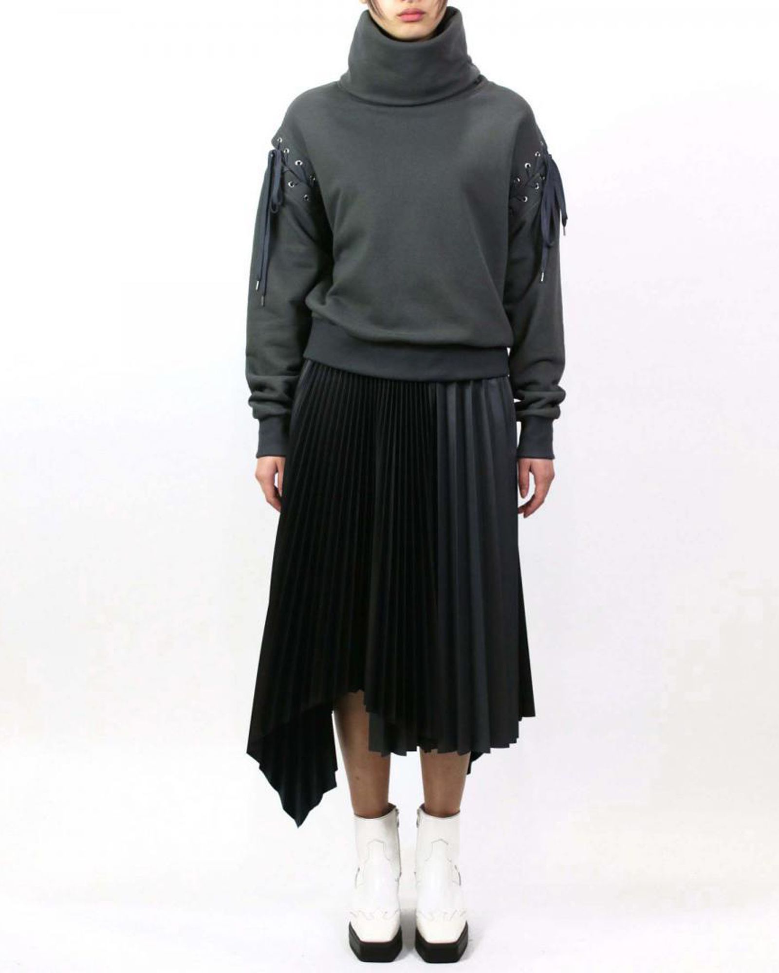 Lace Up Turtle Neck Sweat Shirt