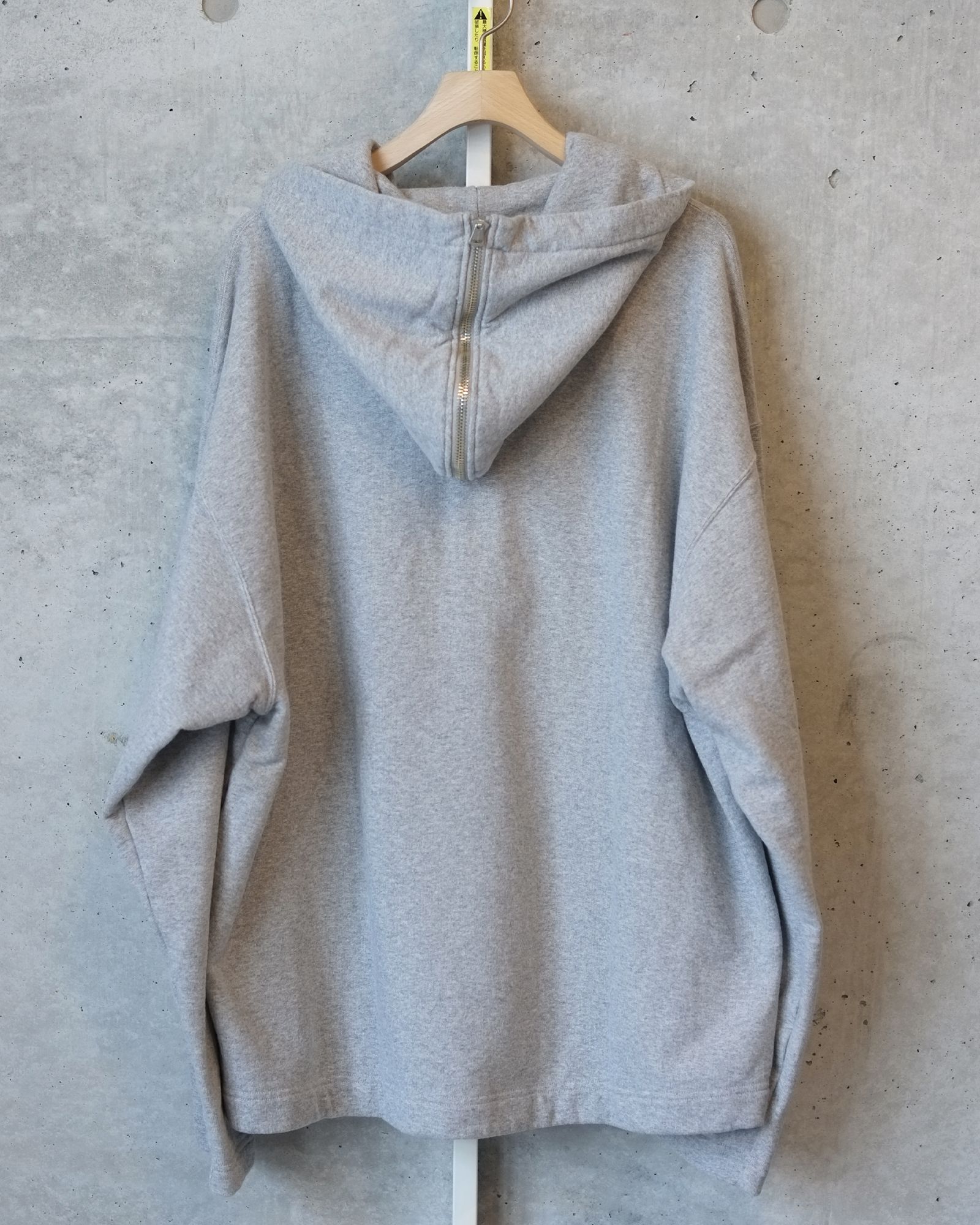 Harf Zip Pullover Hoodie