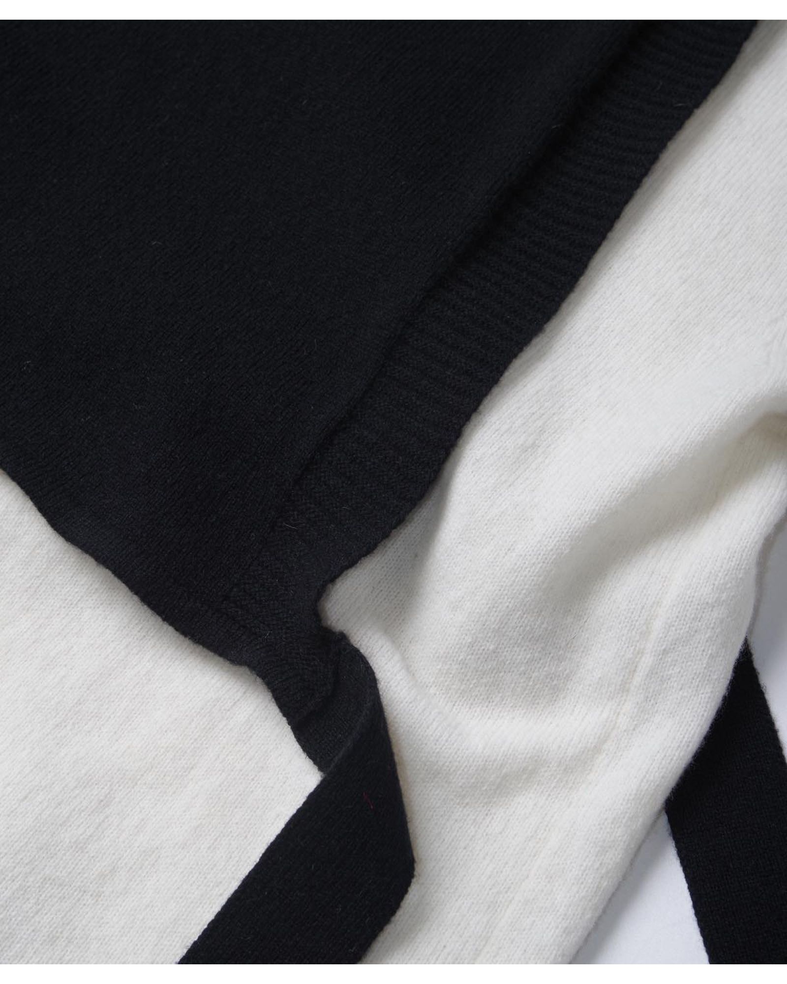 Docking Layered Knit