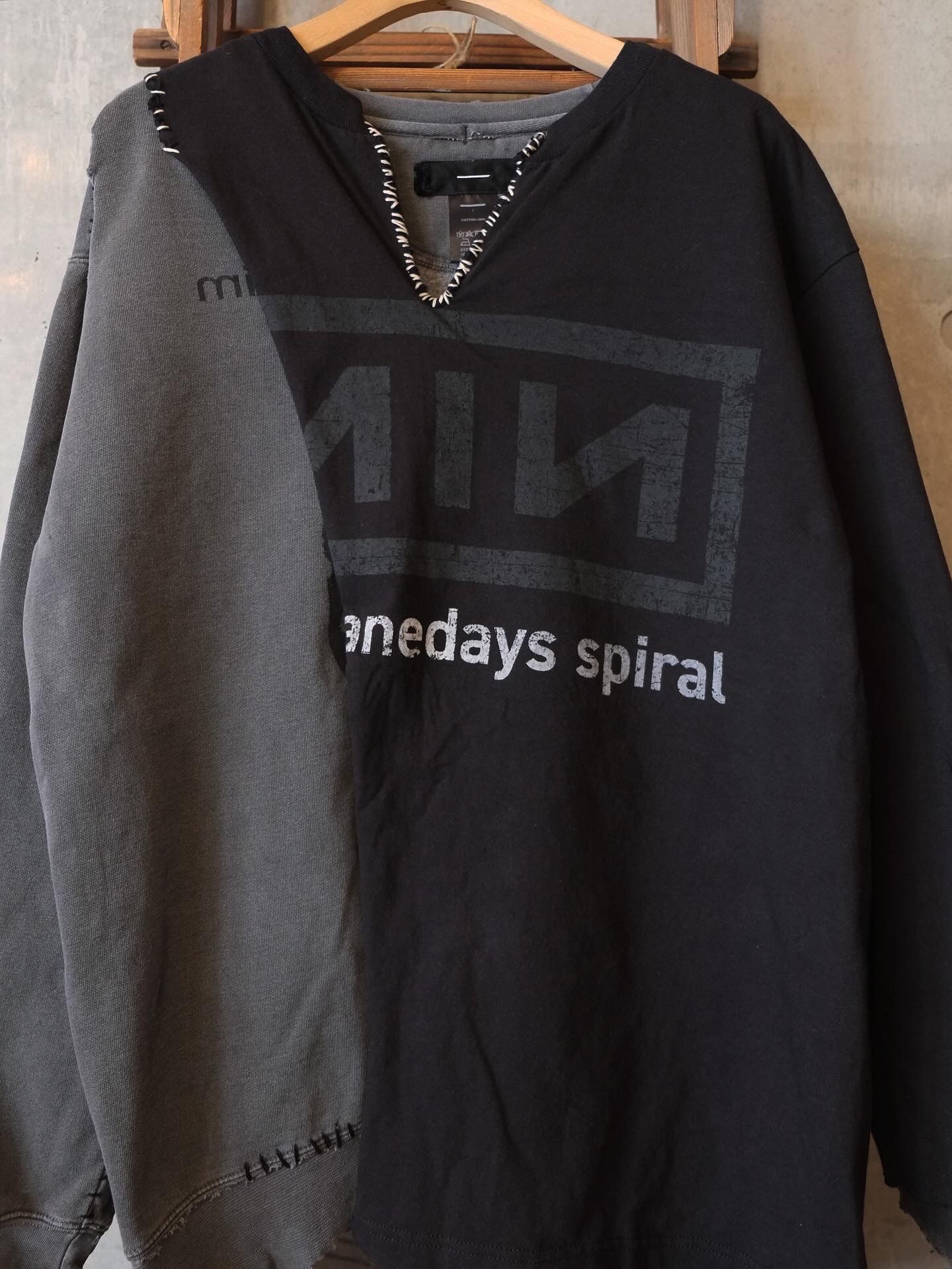 Bootleg Layered Crew Sweat(A MAN'S SHADOW)