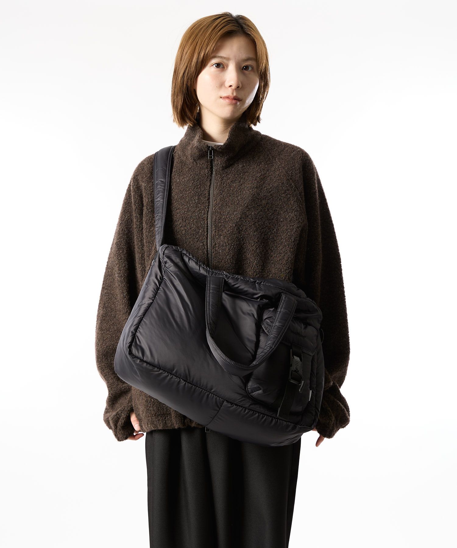PADDING SHOULDER BAG / パディング ショルダーバッグ / ブラック / MTM-BG-0316-25-C