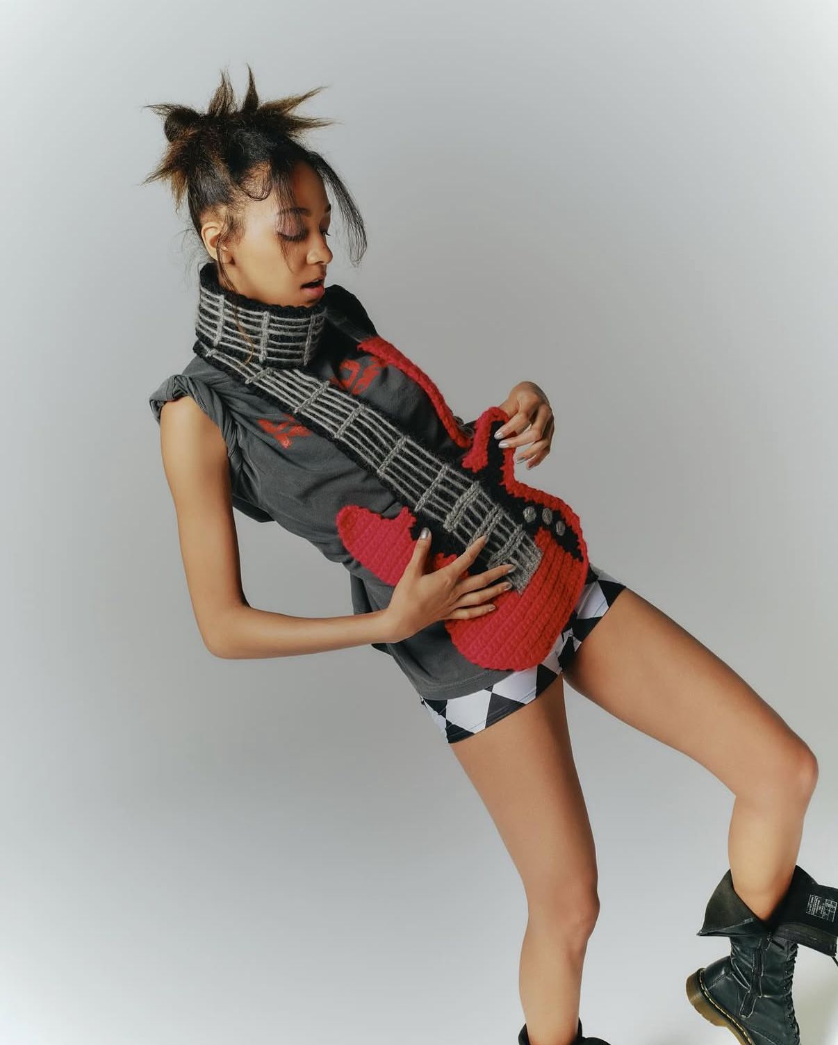 Tomodachi Guitter Muffler