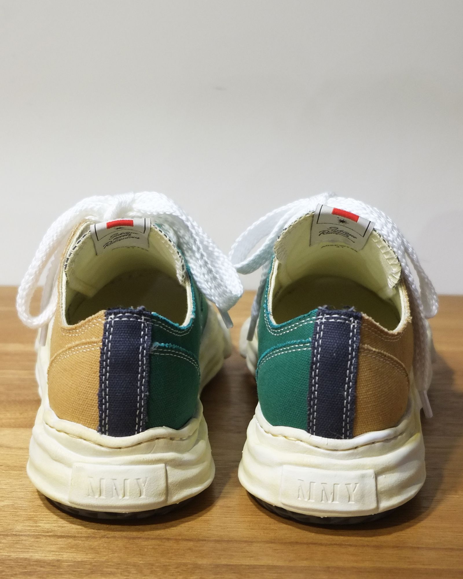 "PETERSON" OG Sole Over Dyed Low-top Sneaker
