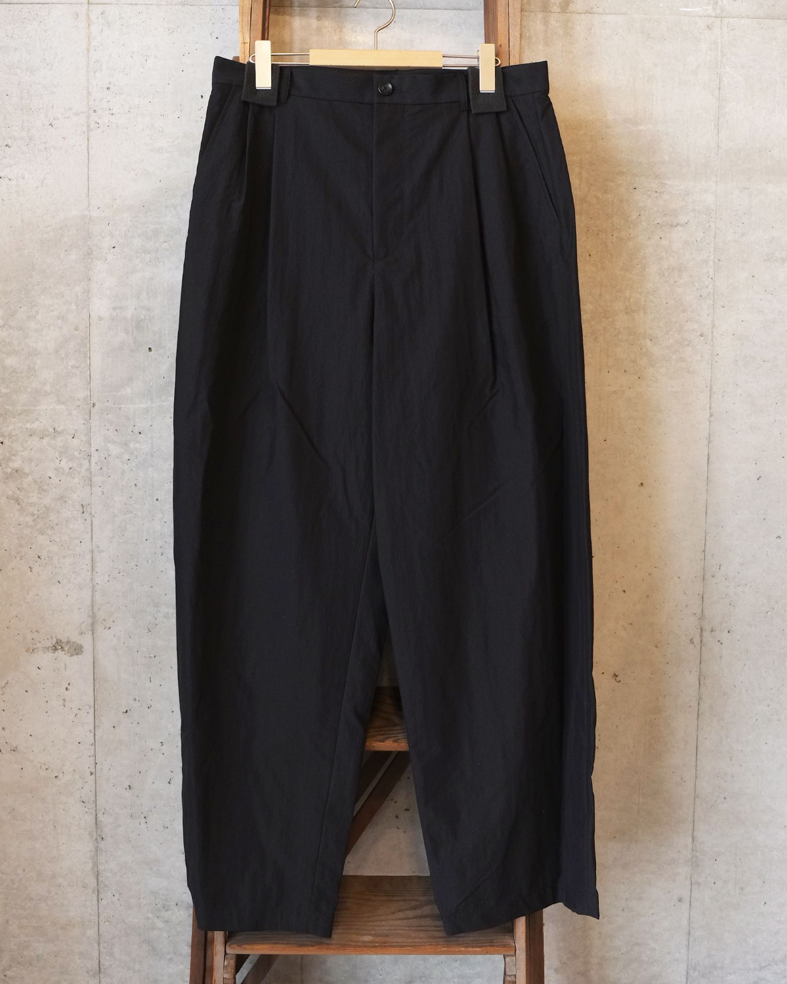 Ambient C/N High-waist Slacks / スラックス / ブラック /MW-PT26104