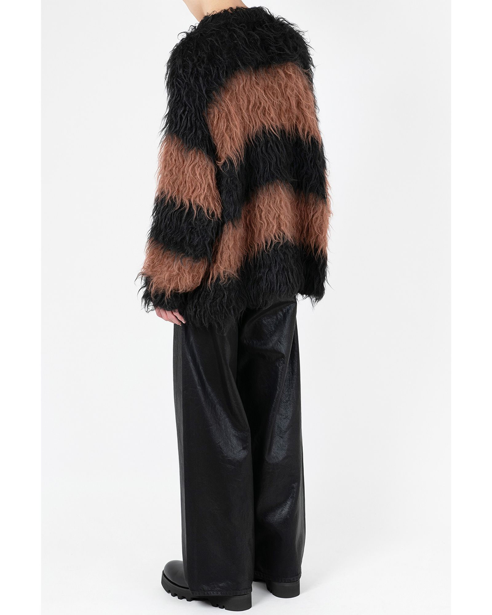 Shaggy Border Knit Pullover