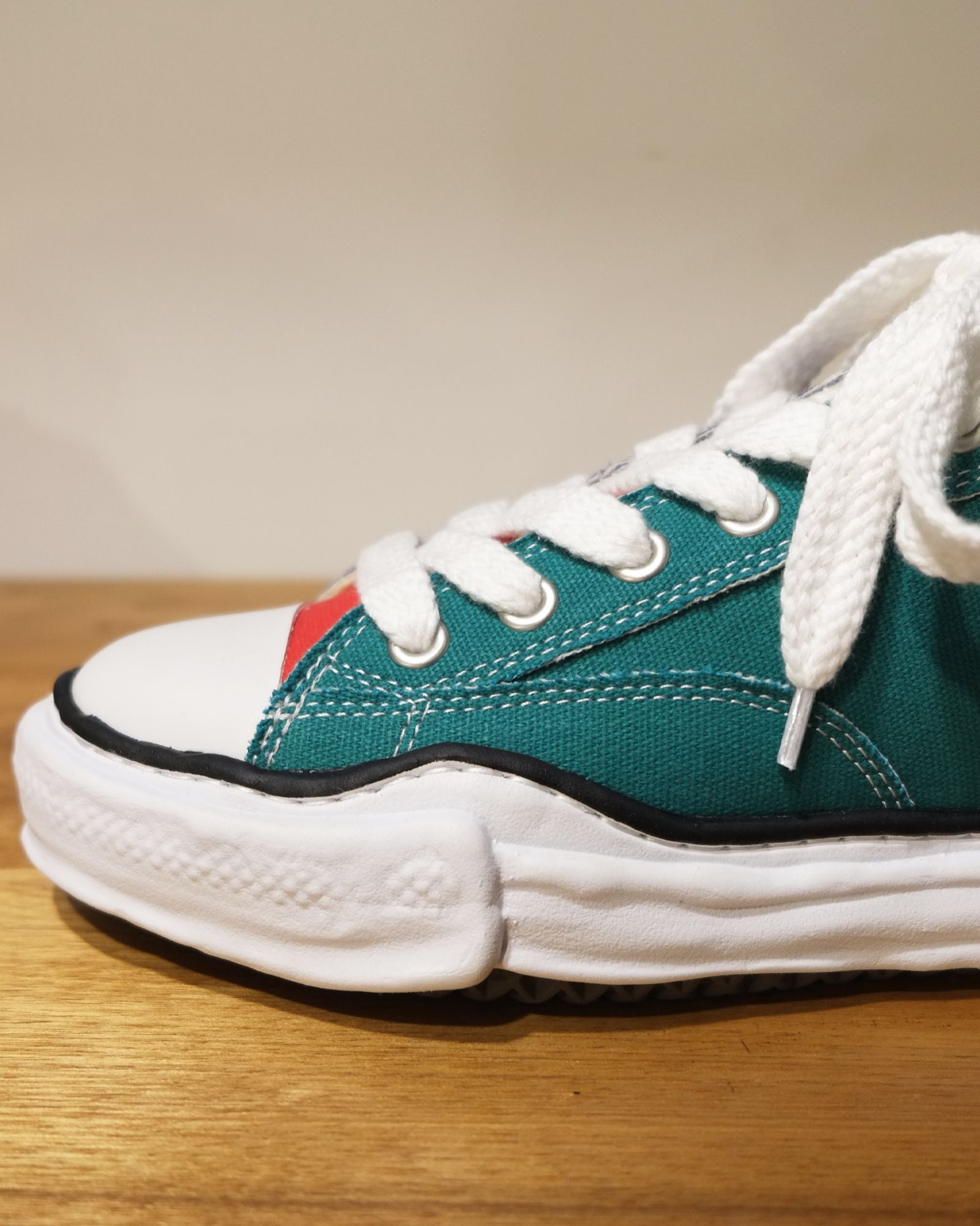 "PETERSON" OG Sole Canvas Low-top Sneaker