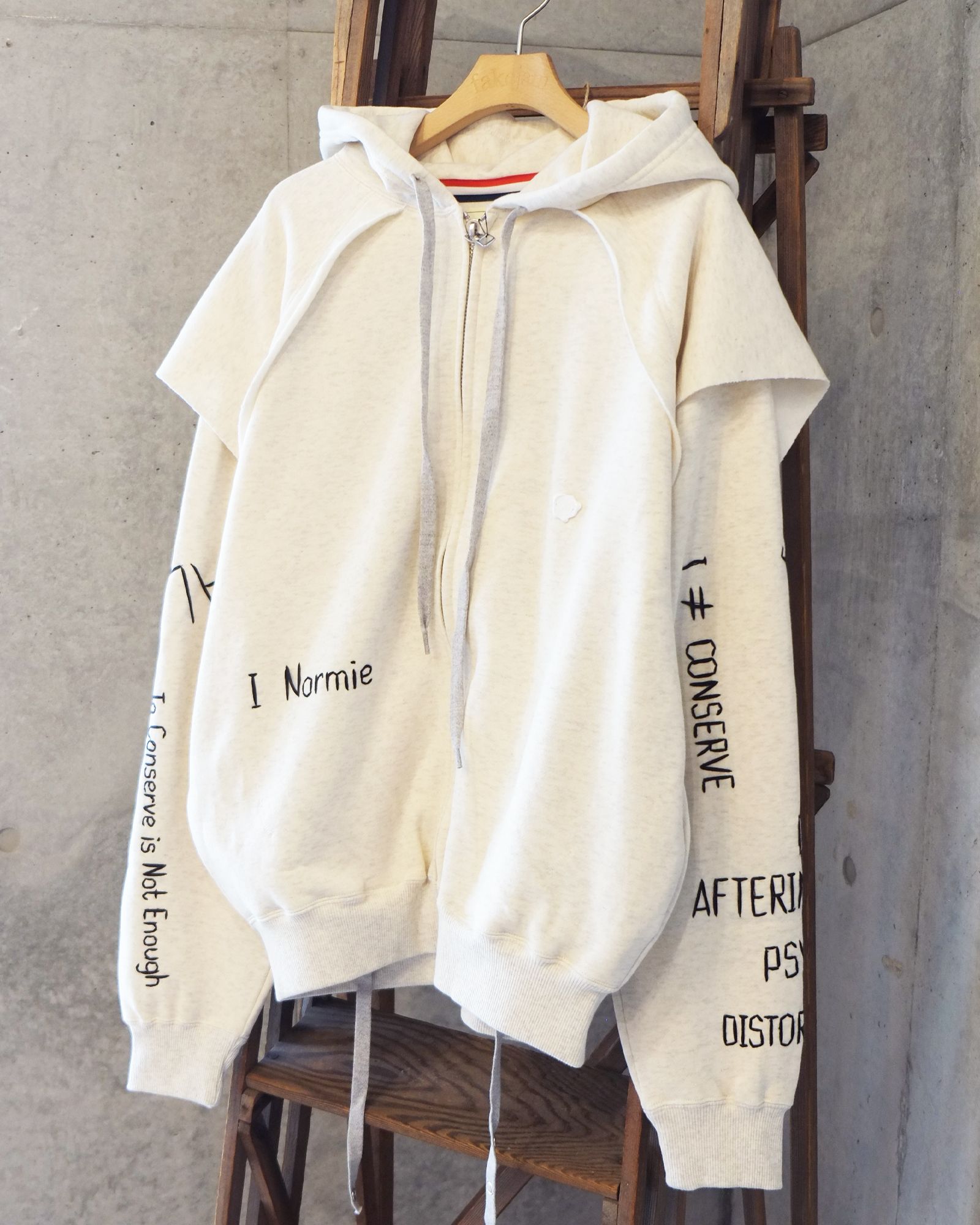 I Normie Zip Hoodie / ジップアップパーカー / ホワイト / SW-SV-NRA-1001