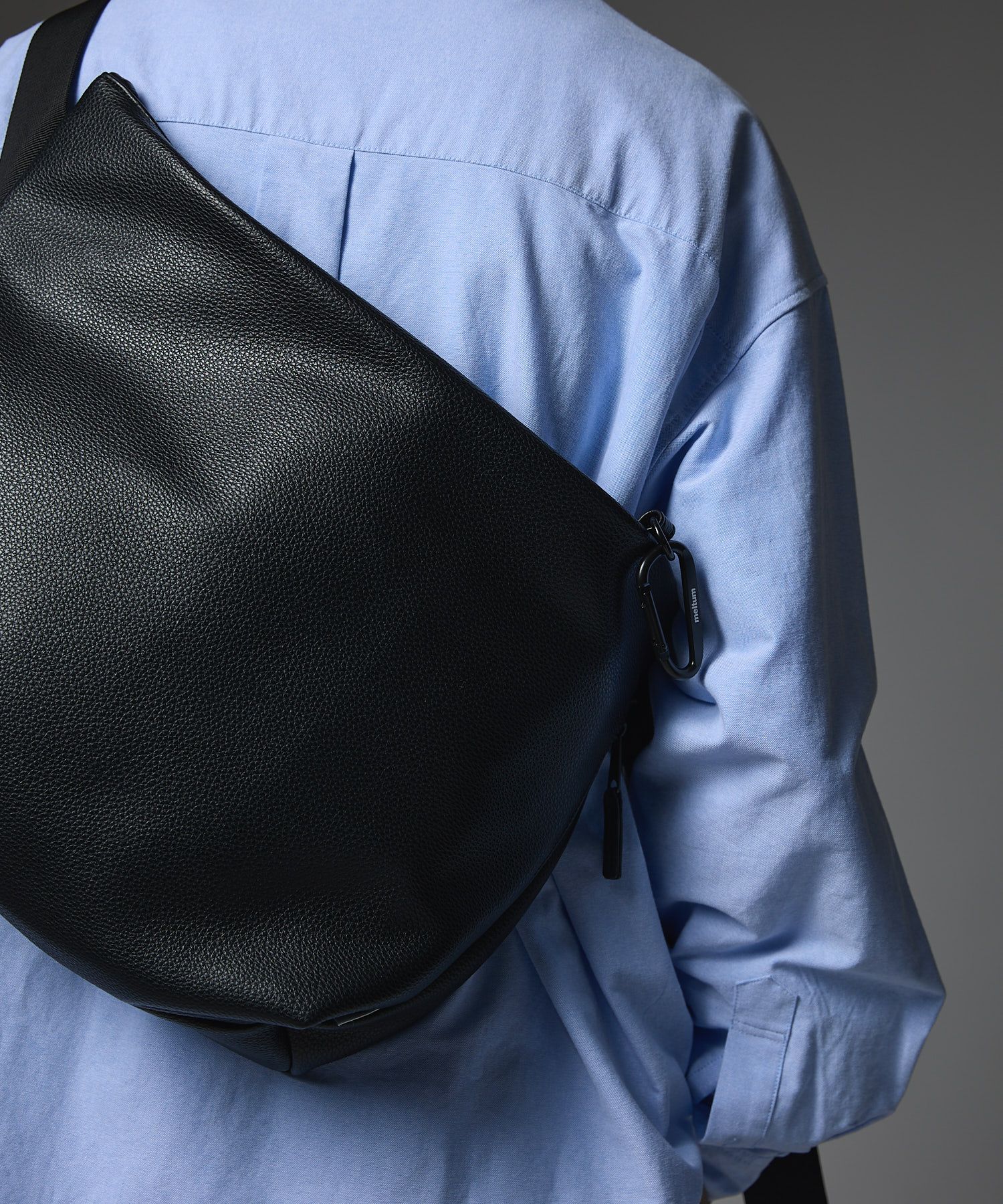 LEATHER MESSENGER BAG (M)/ レザー メッセンジャーバッグ / ブラック /  MTM-BG-0382-25-D