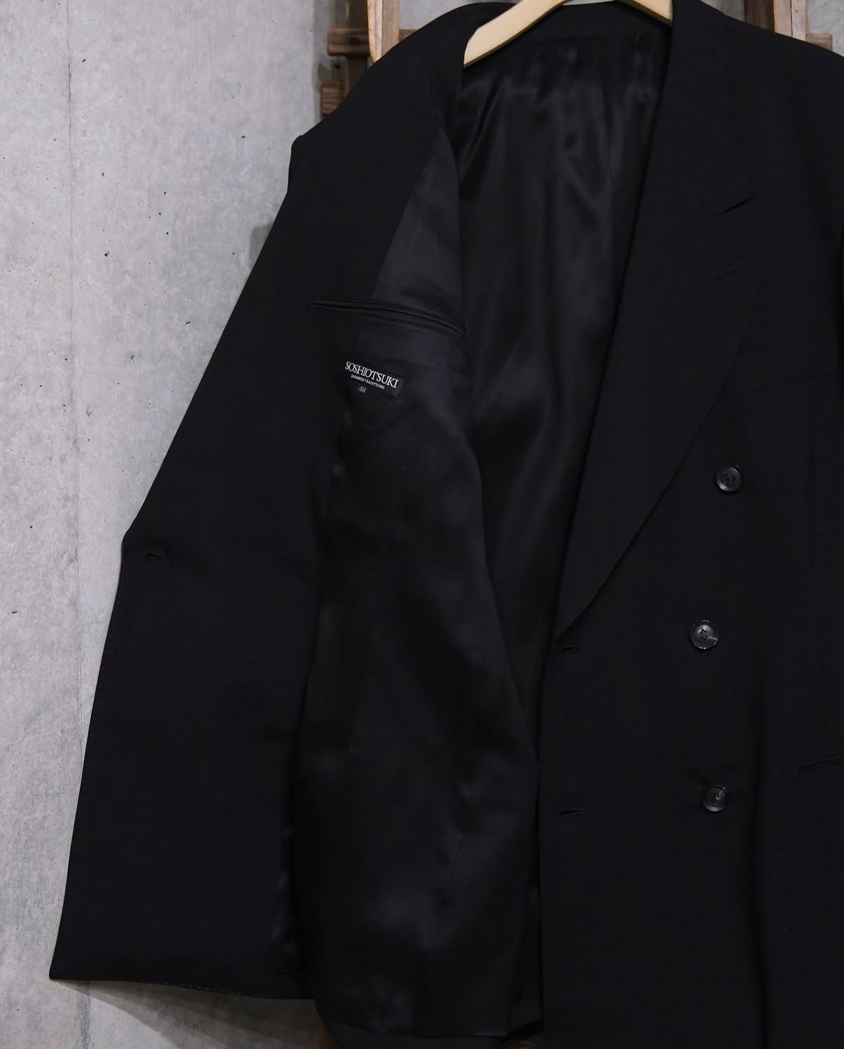 6B Double Breasted Shaped Jacket