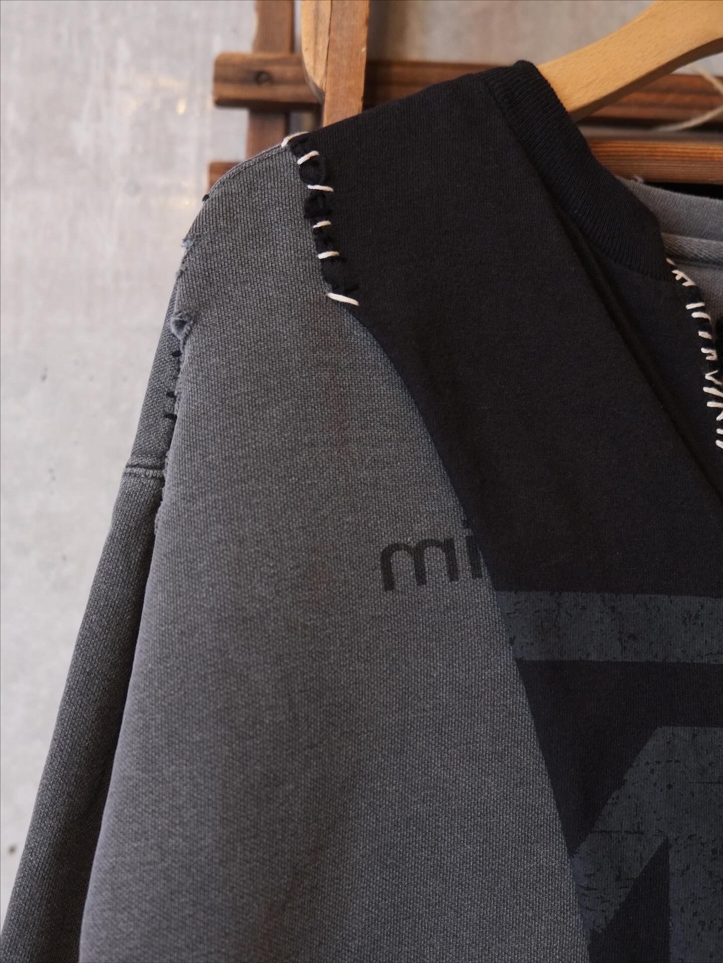 Bootleg Layered Crew Sweat(A MAN'S SHADOW)