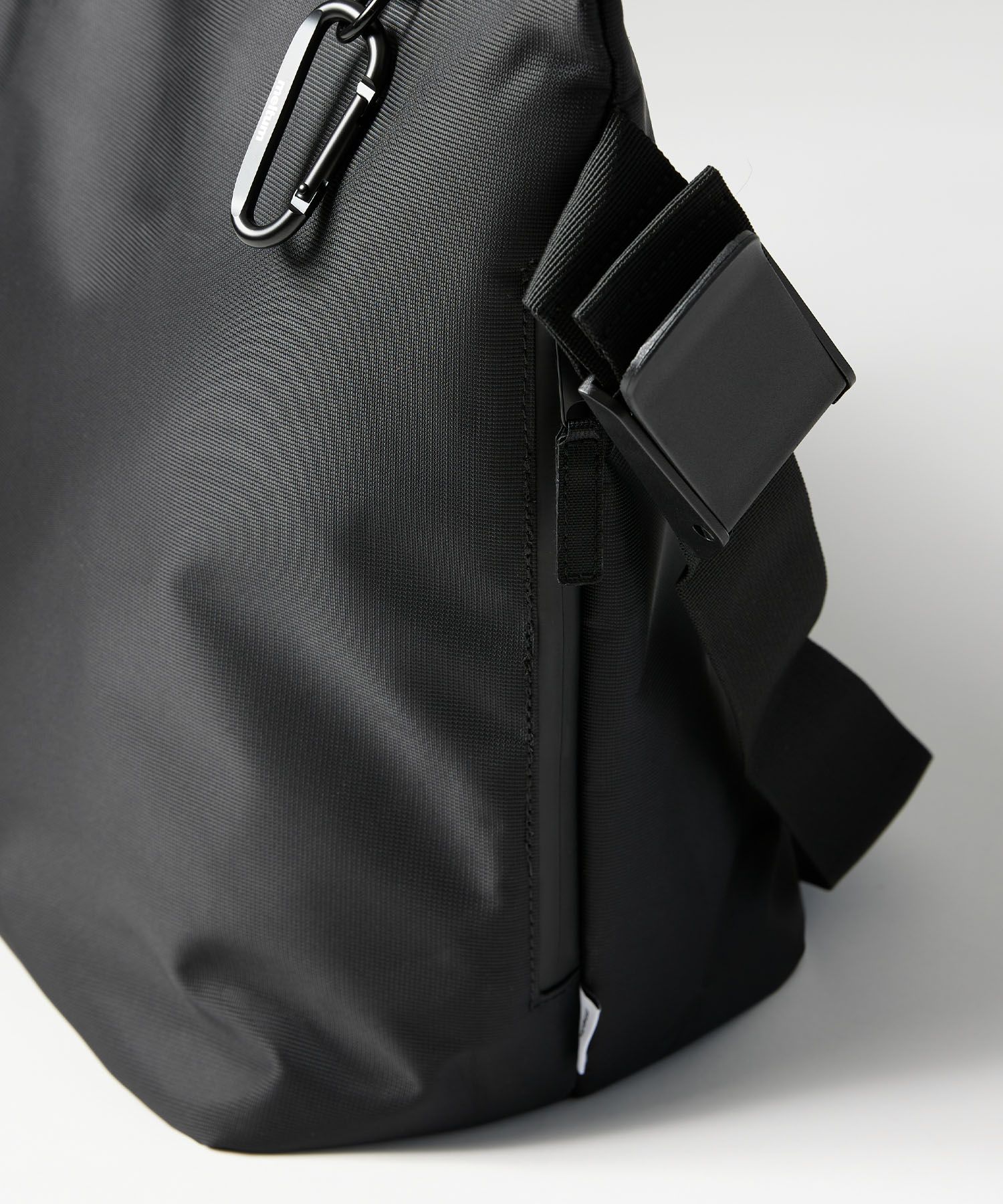NYLON MESSENGER BAG / ナイロン メッセンジャーバッグ / ブラック /  MTM-BG-0104-23-A