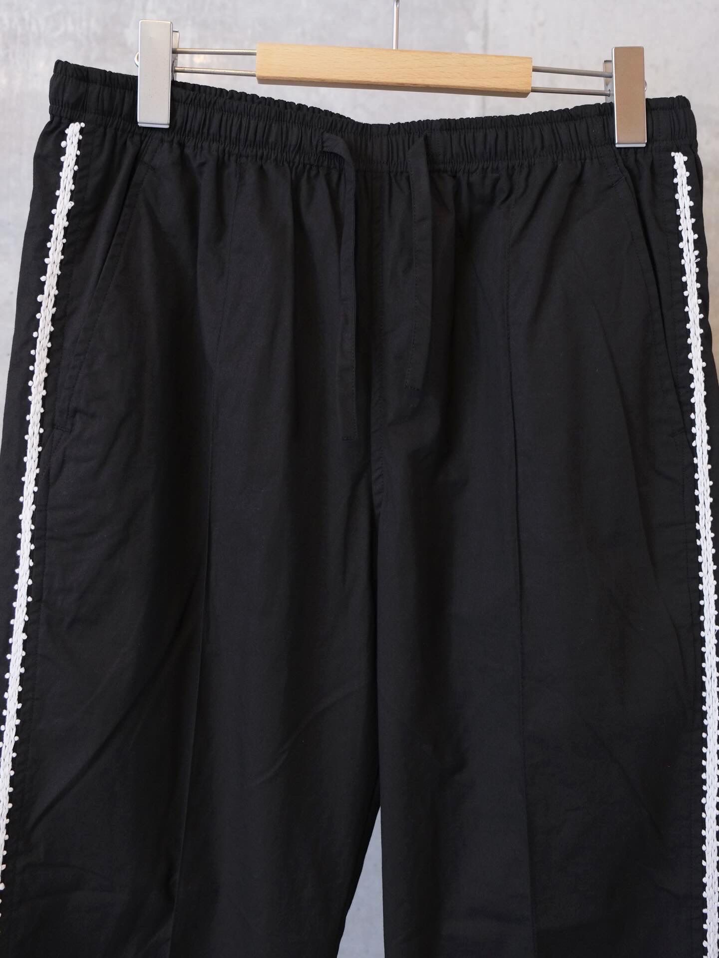 Trim Embroidery Pants
