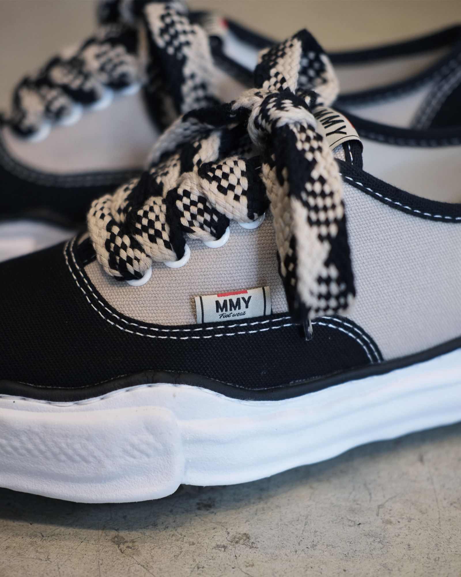 BAKER/original sole canvas combination color Low-Top sneakers
