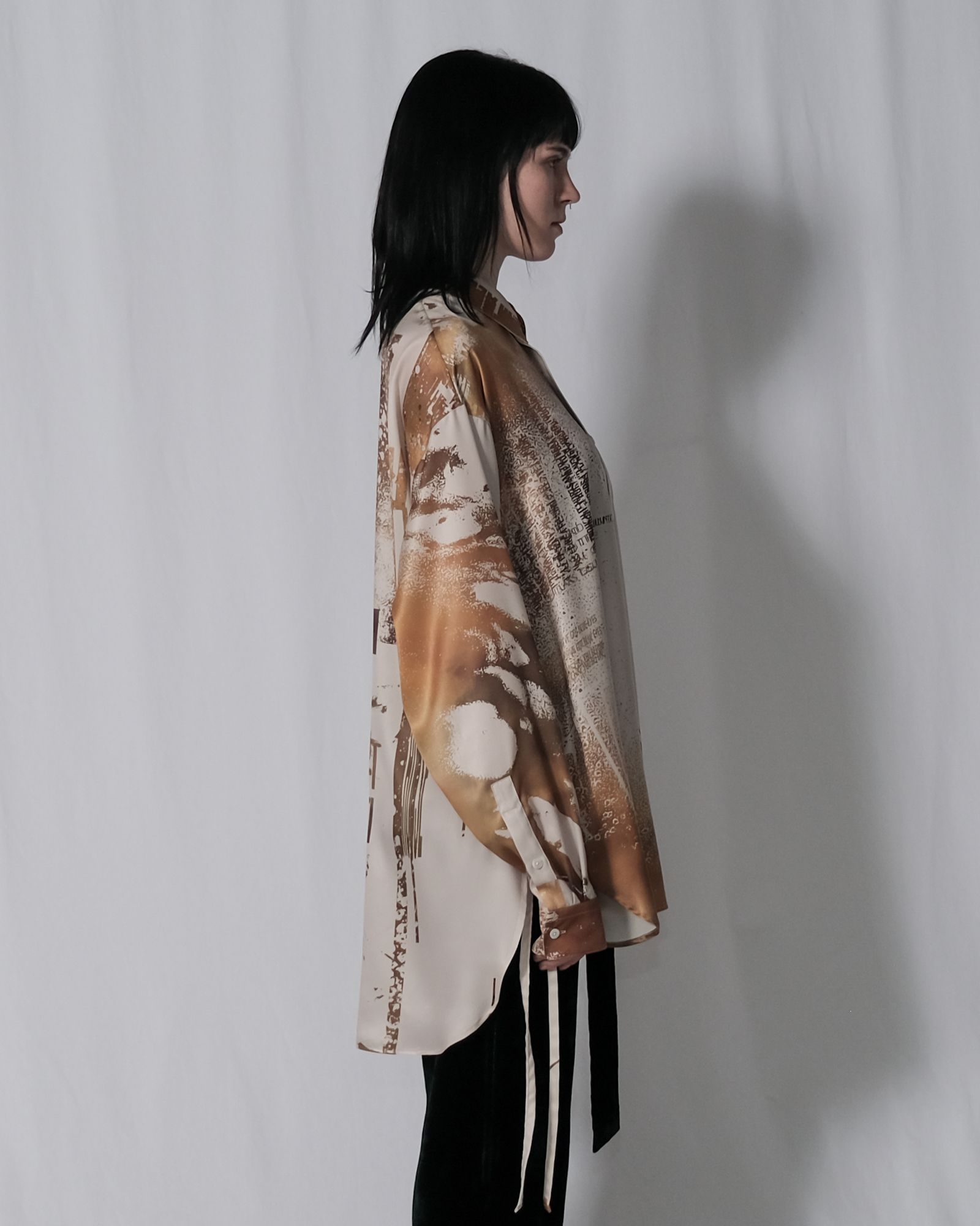 L/S Print Slit Shirts