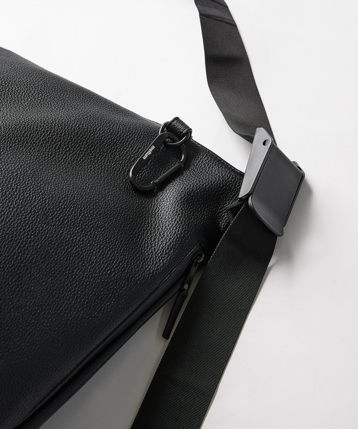 LEATHER MESSENGER BAG / レザー メッセンジャーバッグ / ブラック /  MTM-BG-0304-25-D