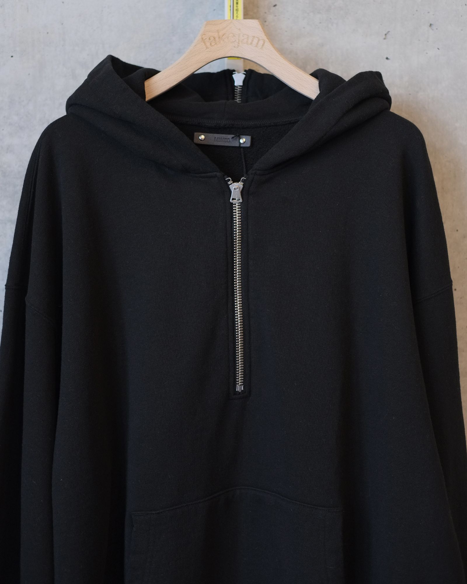 Harf Zip Pullover Hoodie