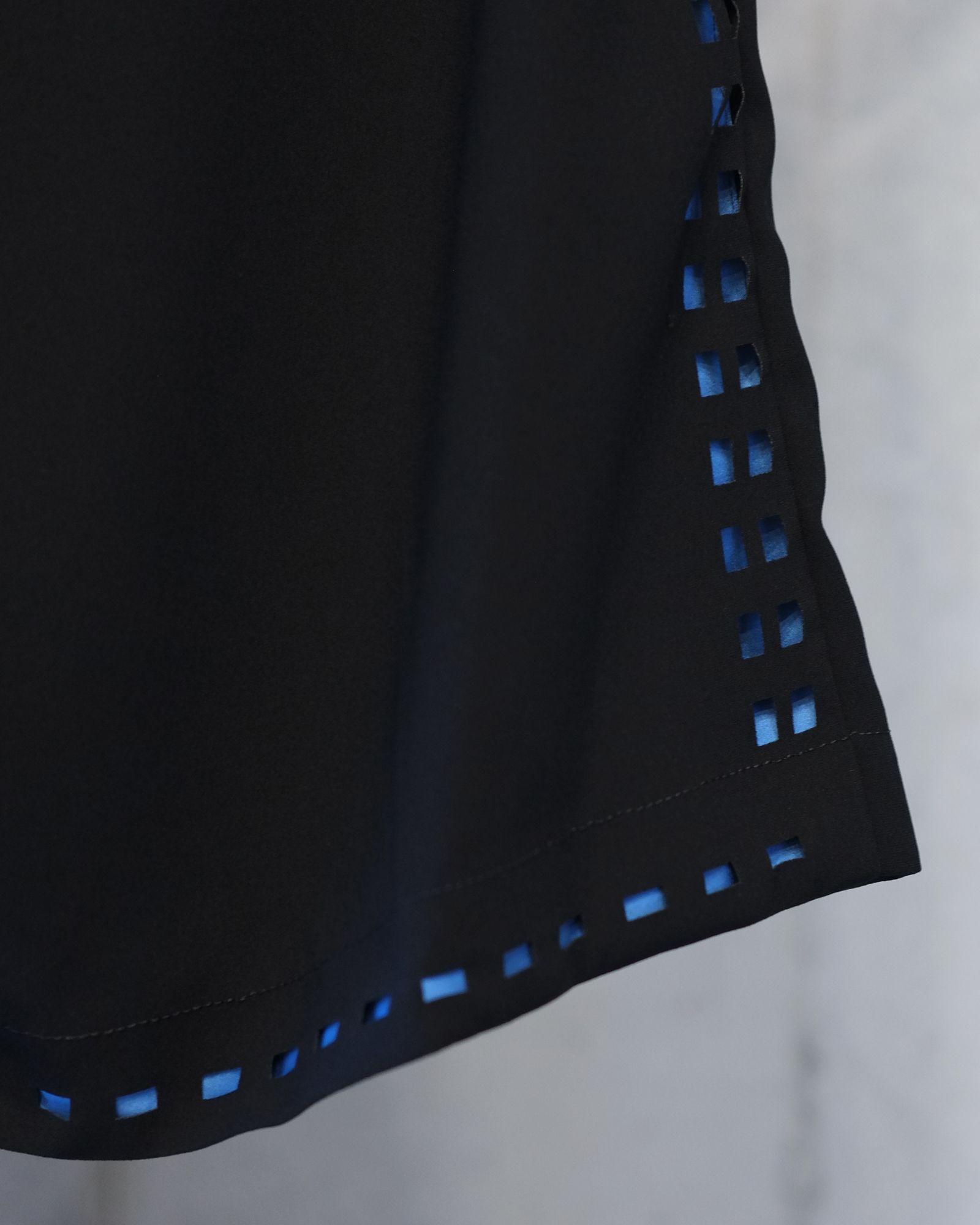 Laser Stitch Short Pants