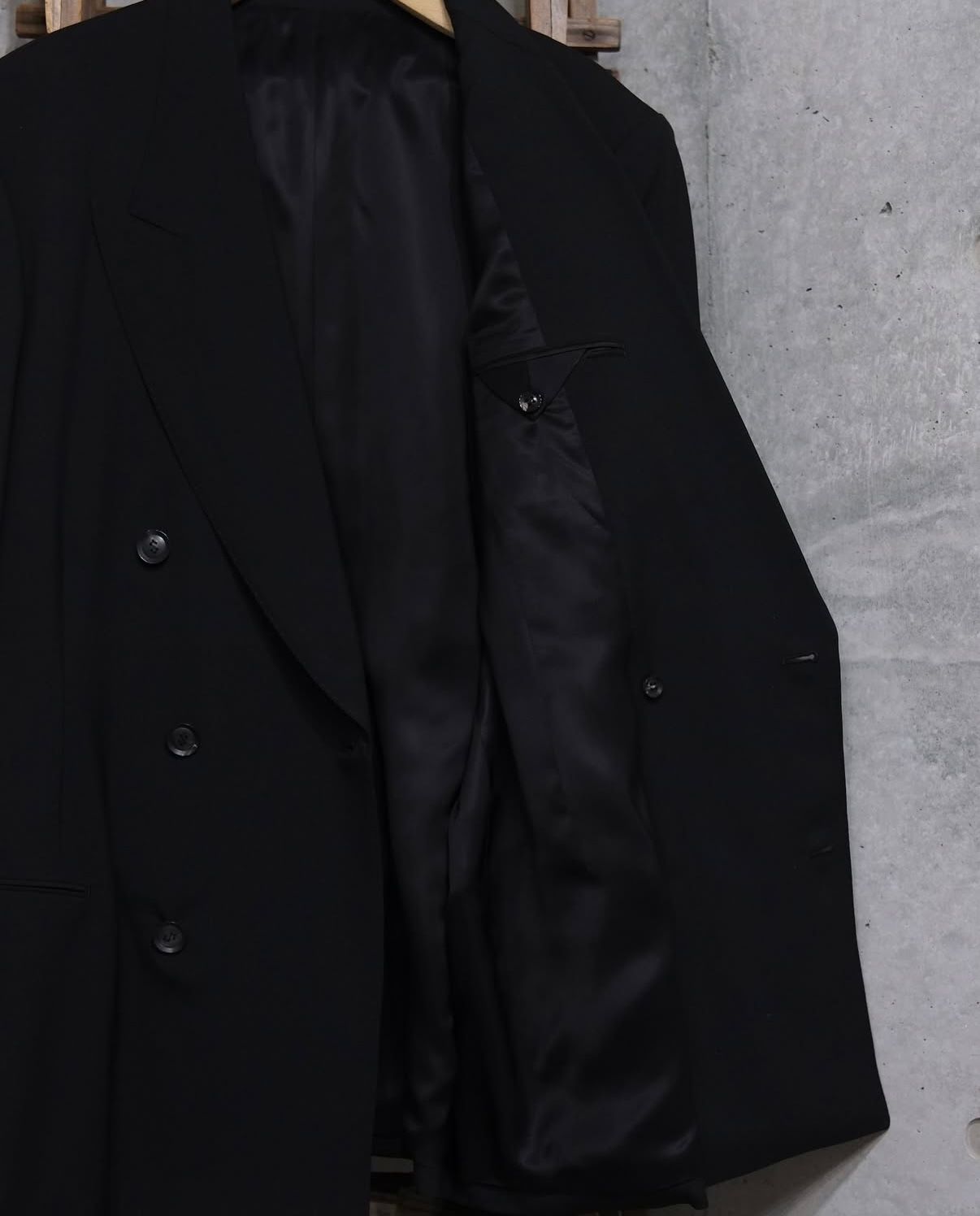 6B Double Breasted Shaped Jacket