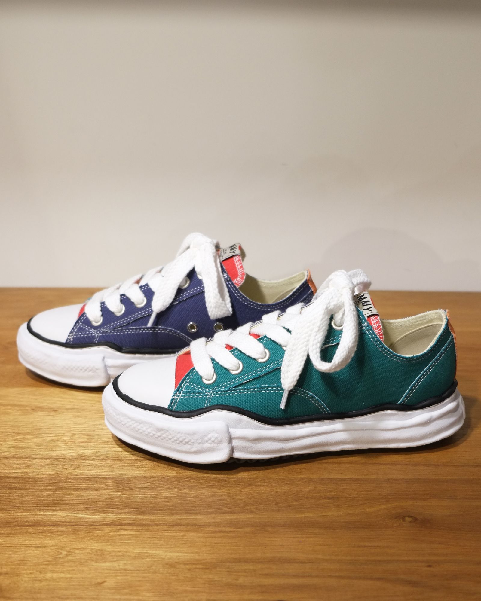 "PETERSON" OG Sole Canvas Low-top Sneaker