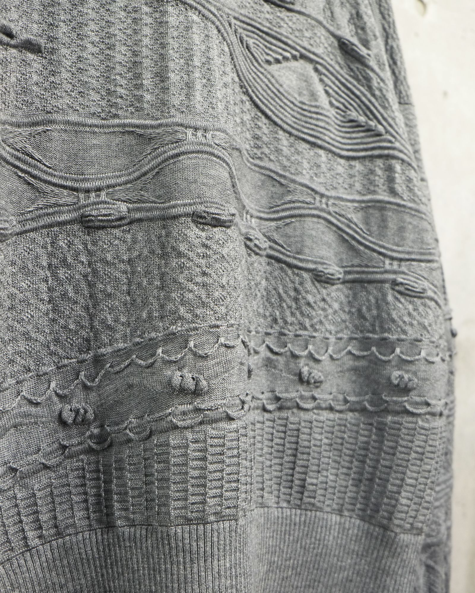 Crew Neck Pattern Knit