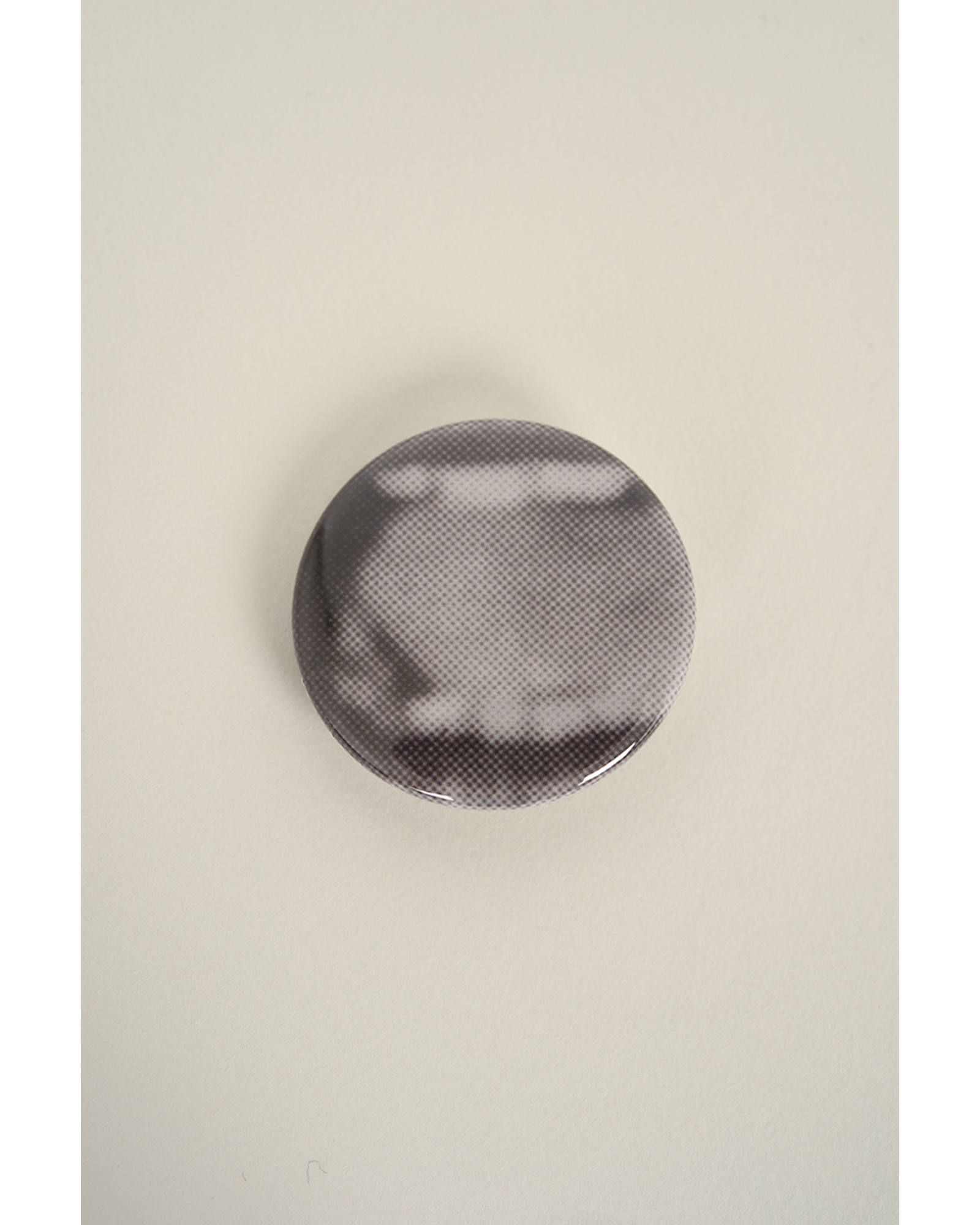 BADGE 35mm