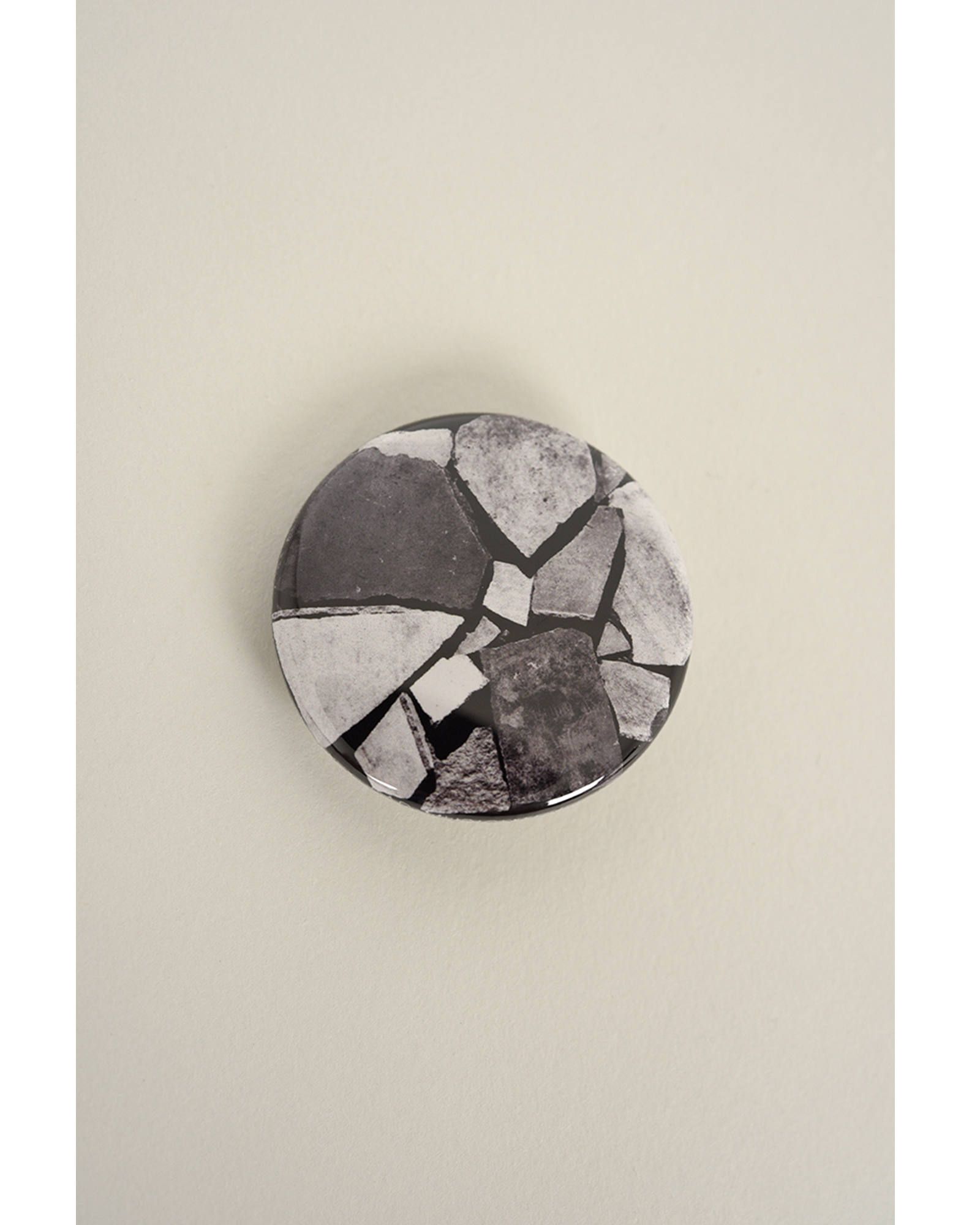 BADGE 35mm