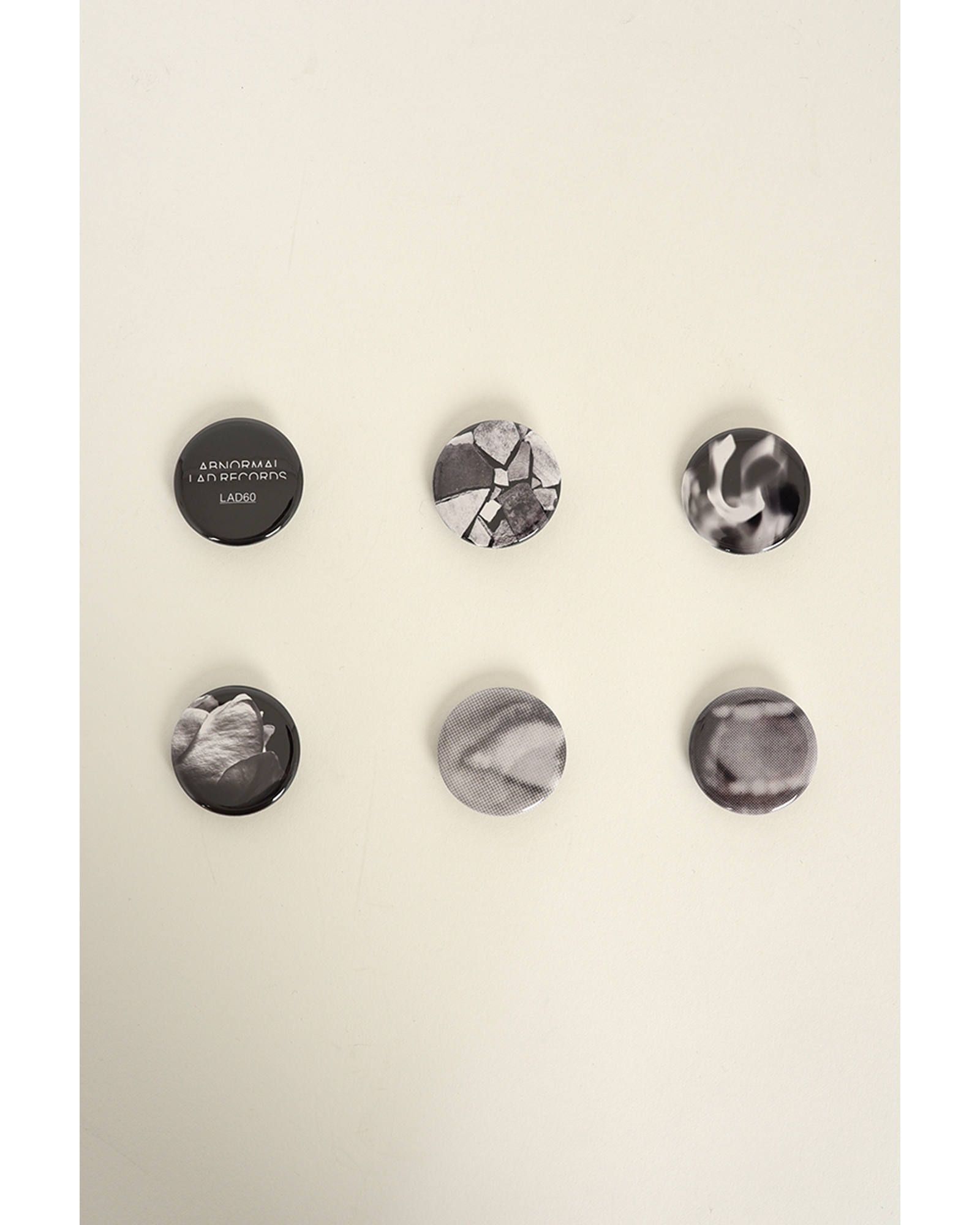BADGE 35mm