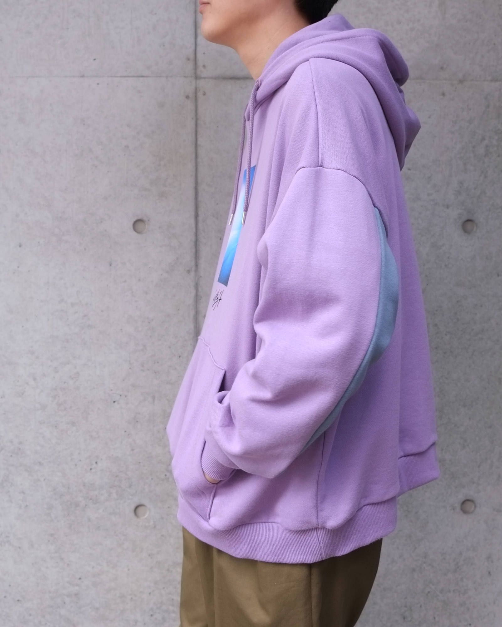 Line Hoodie