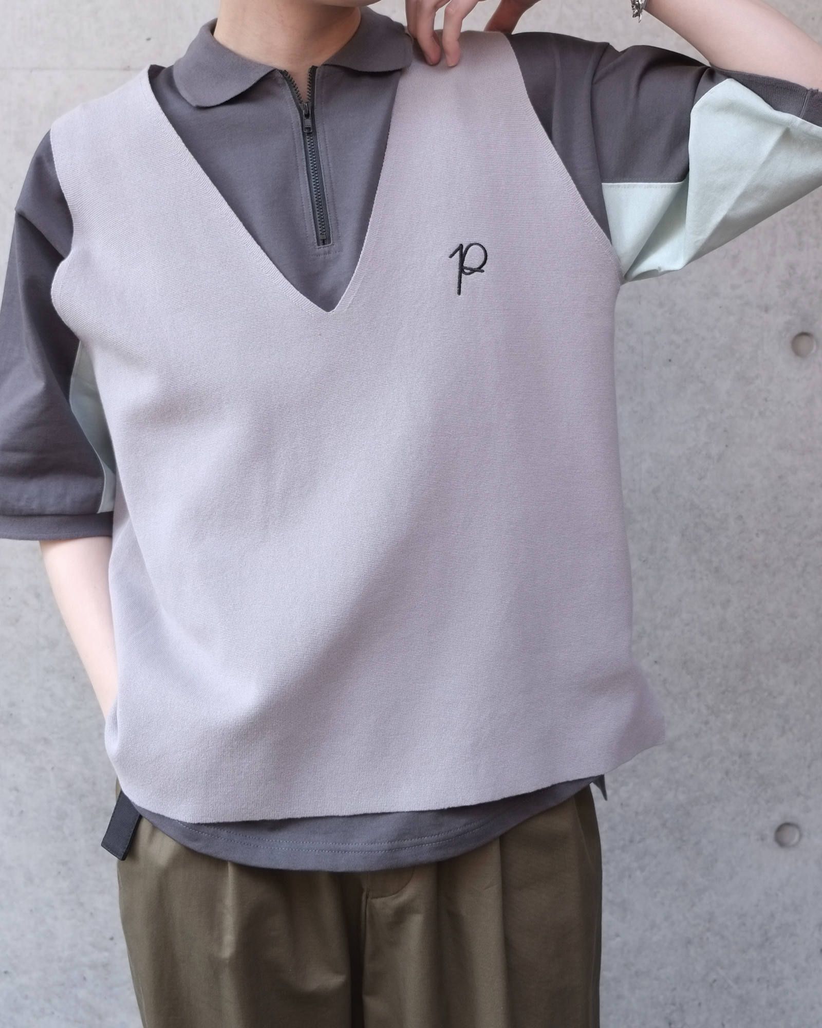 P Knit Vest
