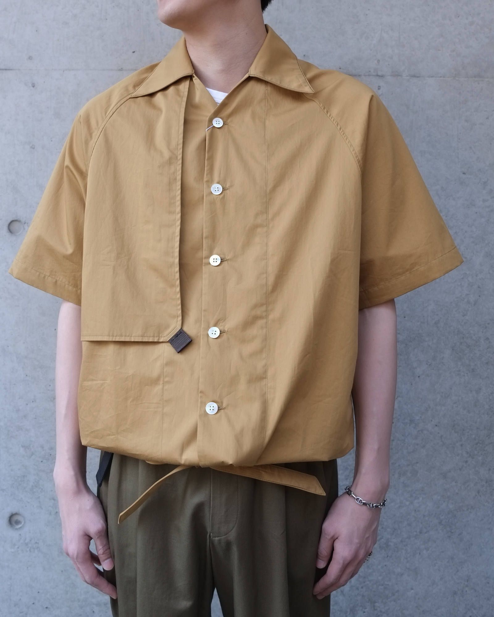 UK Coat Smooth Shirt