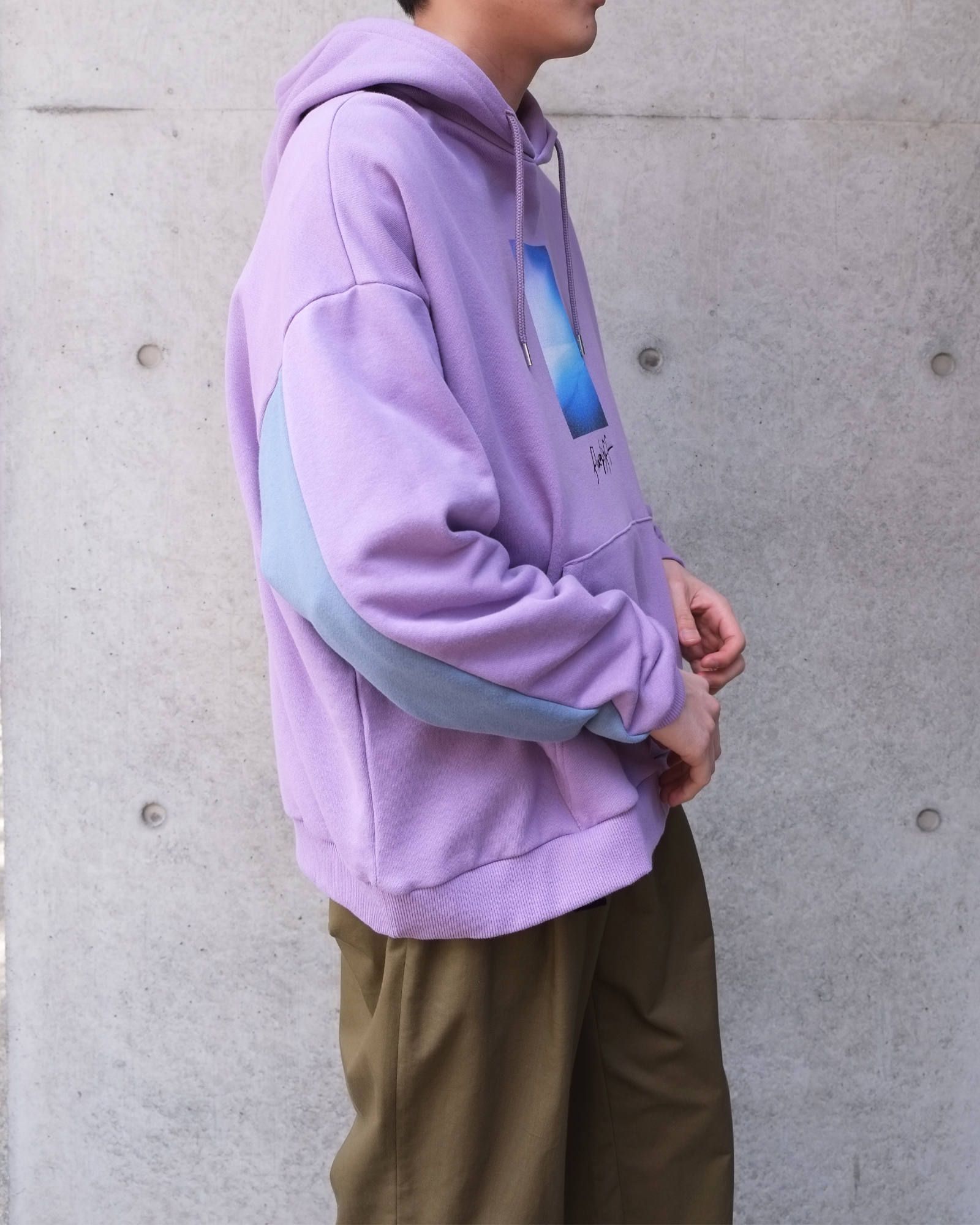 Line Hoodie