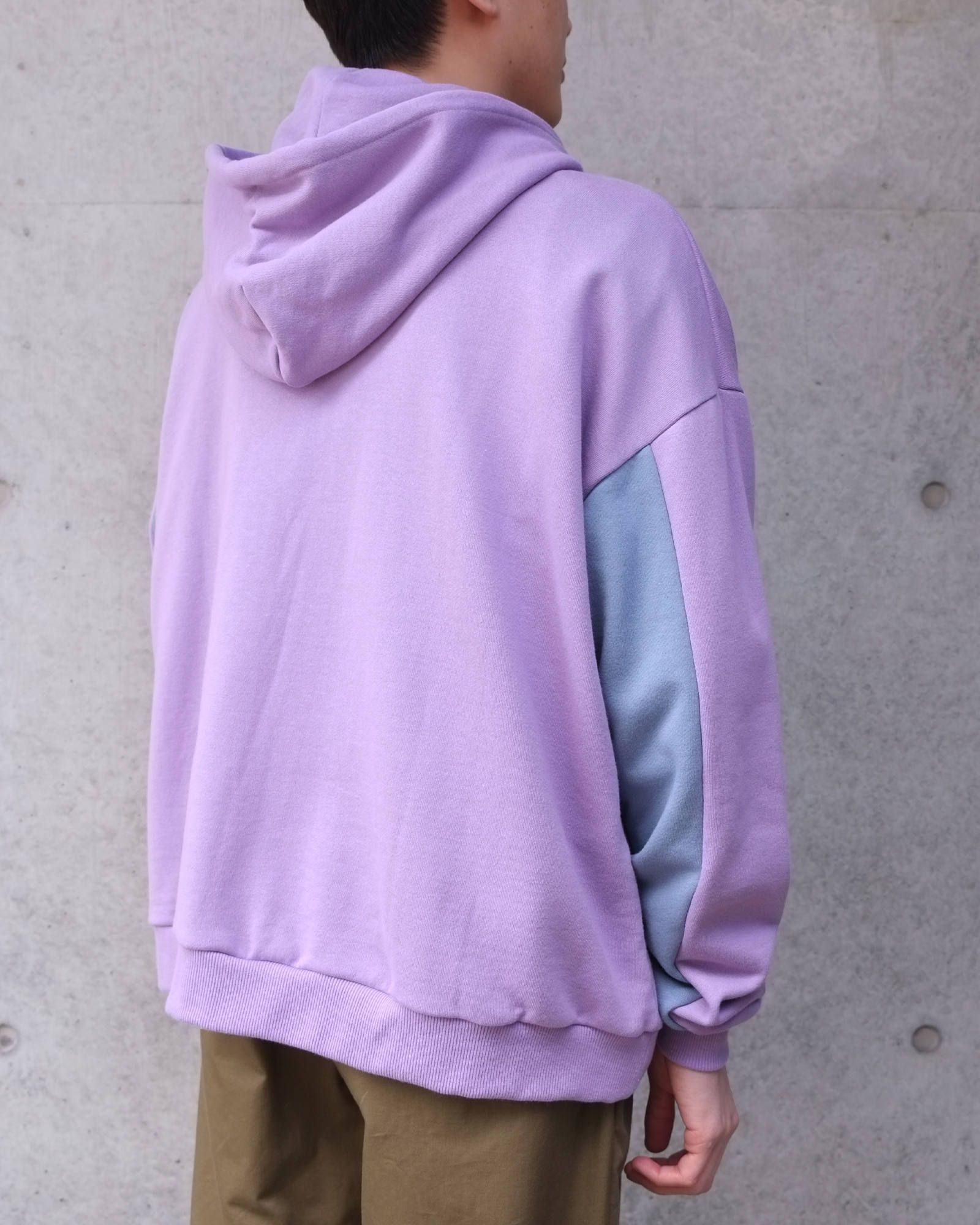 Line Hoodie