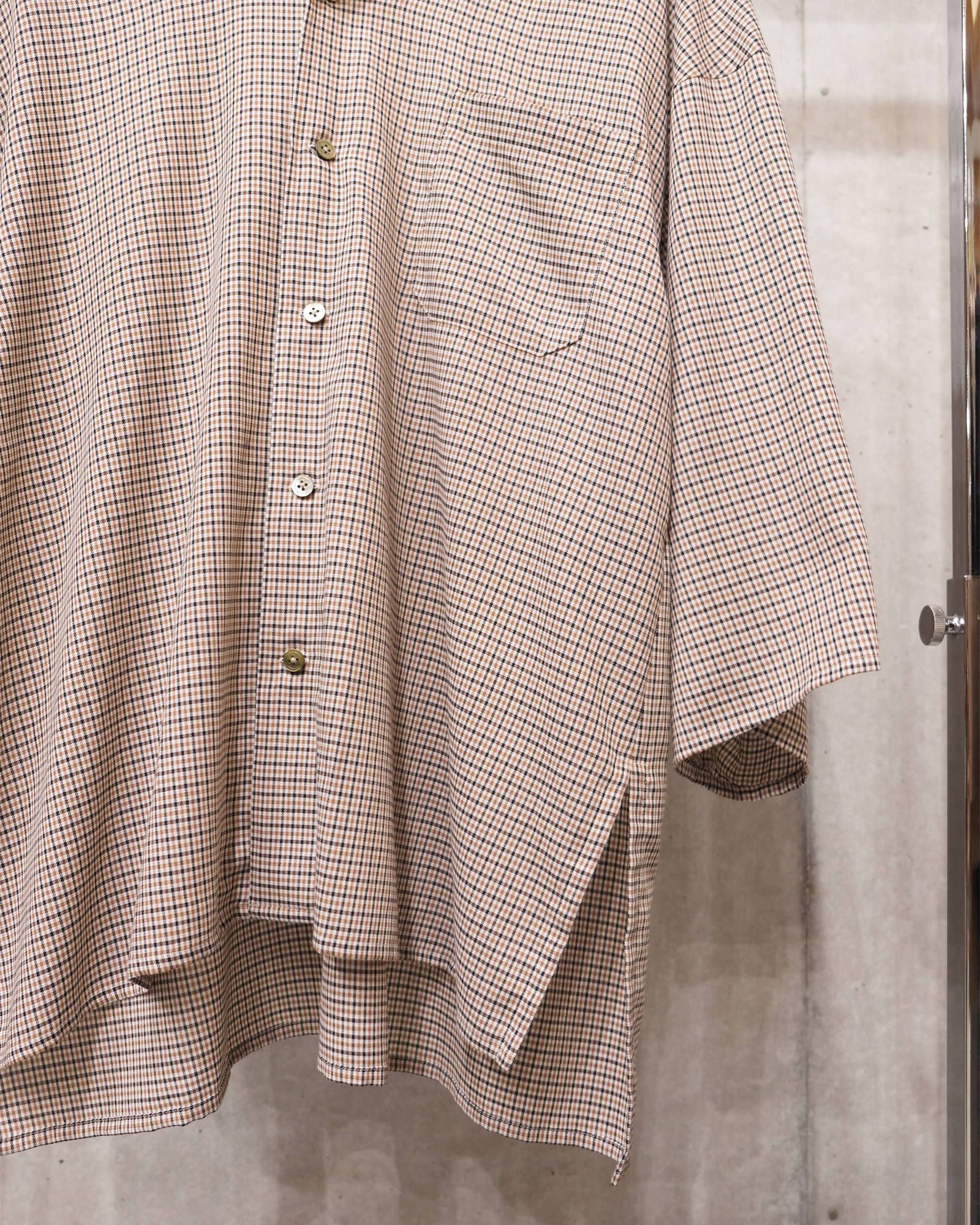kimono sleeve shirts.