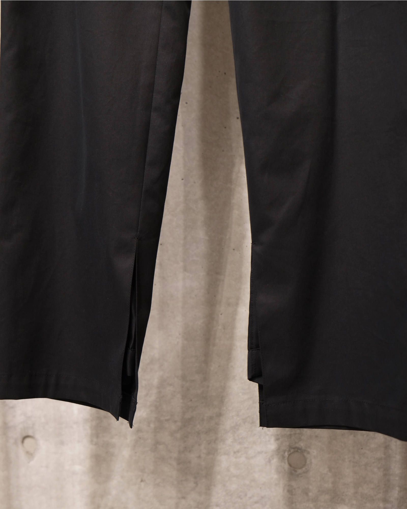slit pants.