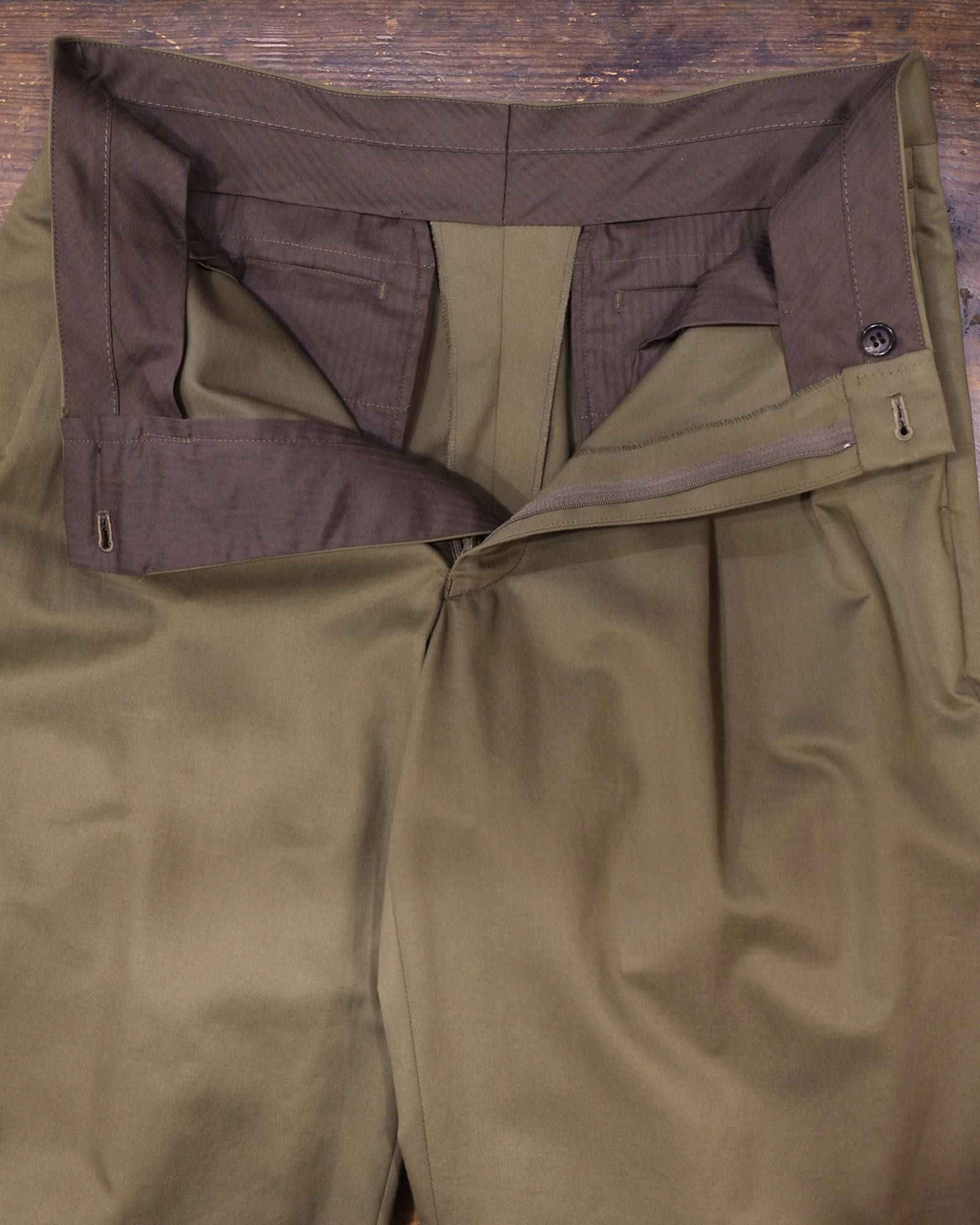 Hi wast wide trousers.