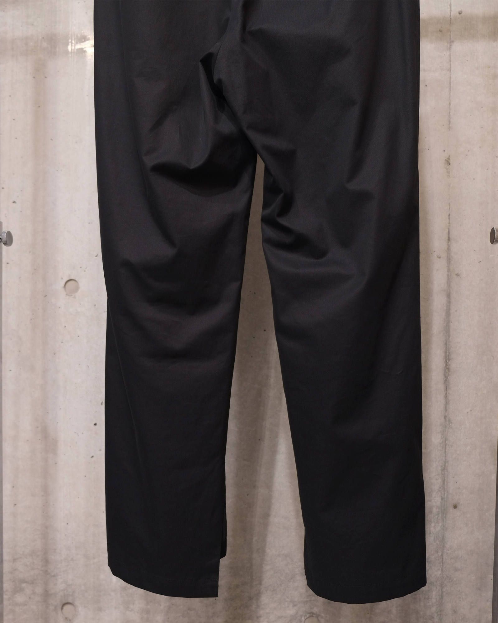 slit pants.