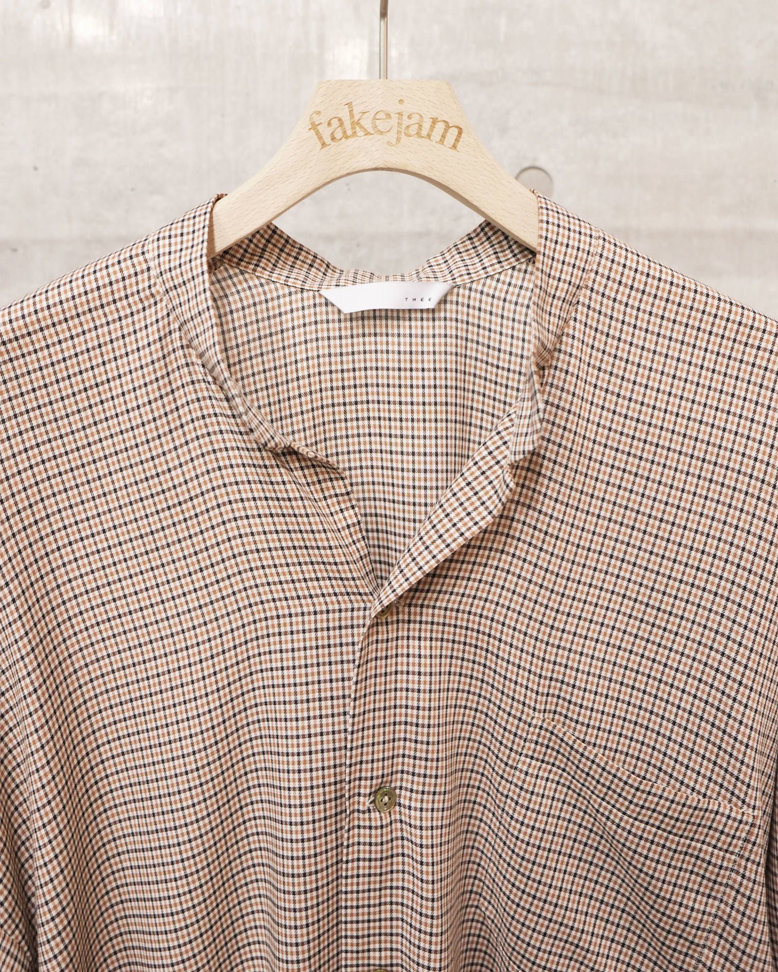 kimono sleeve shirts.