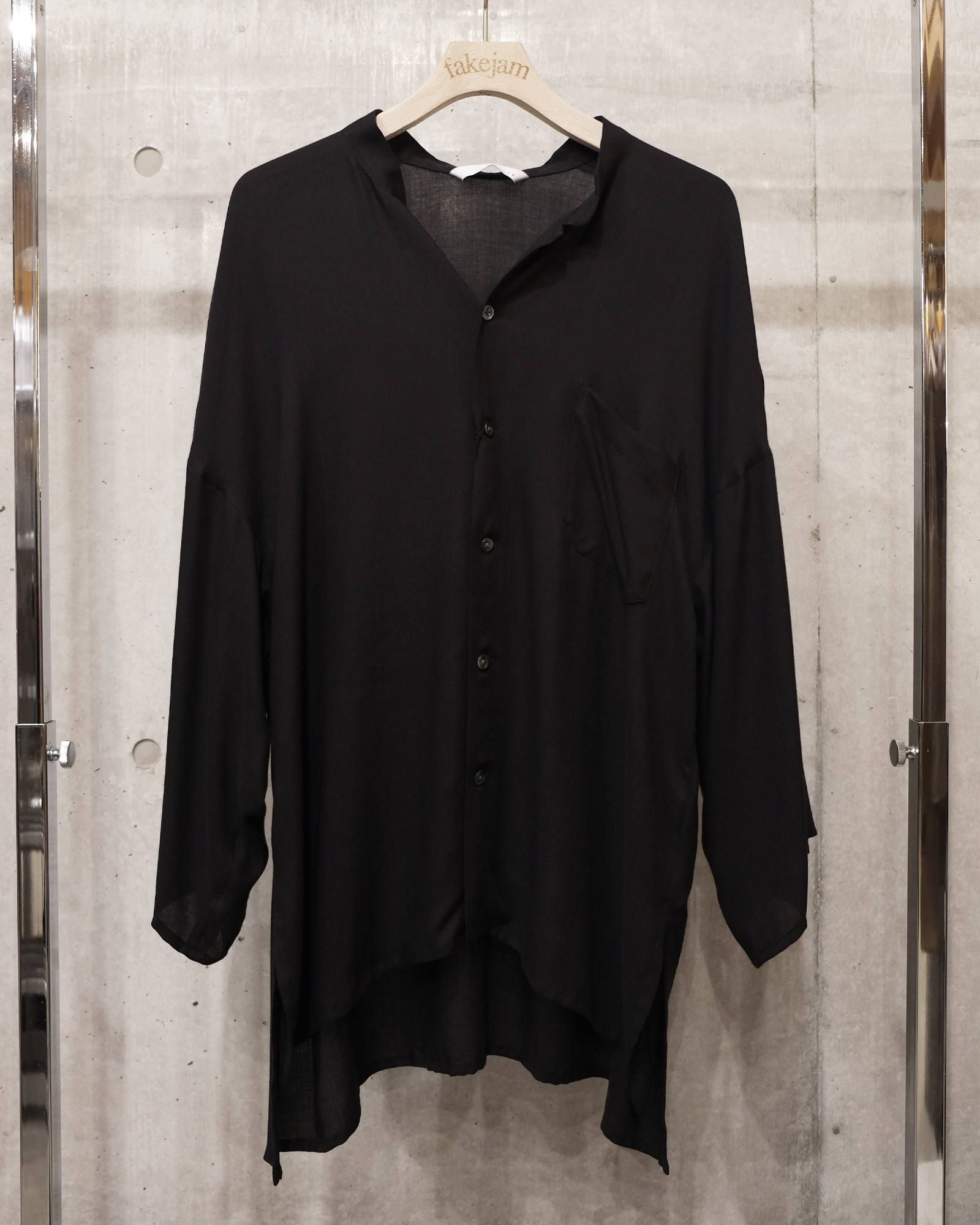kimono sleeve shirts.